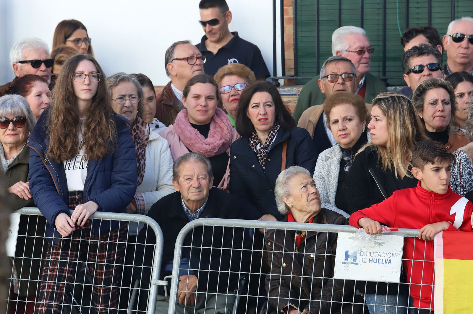 Imágenes de Don Felipe y Doña Letizia arropados por el cariño de los almonteños