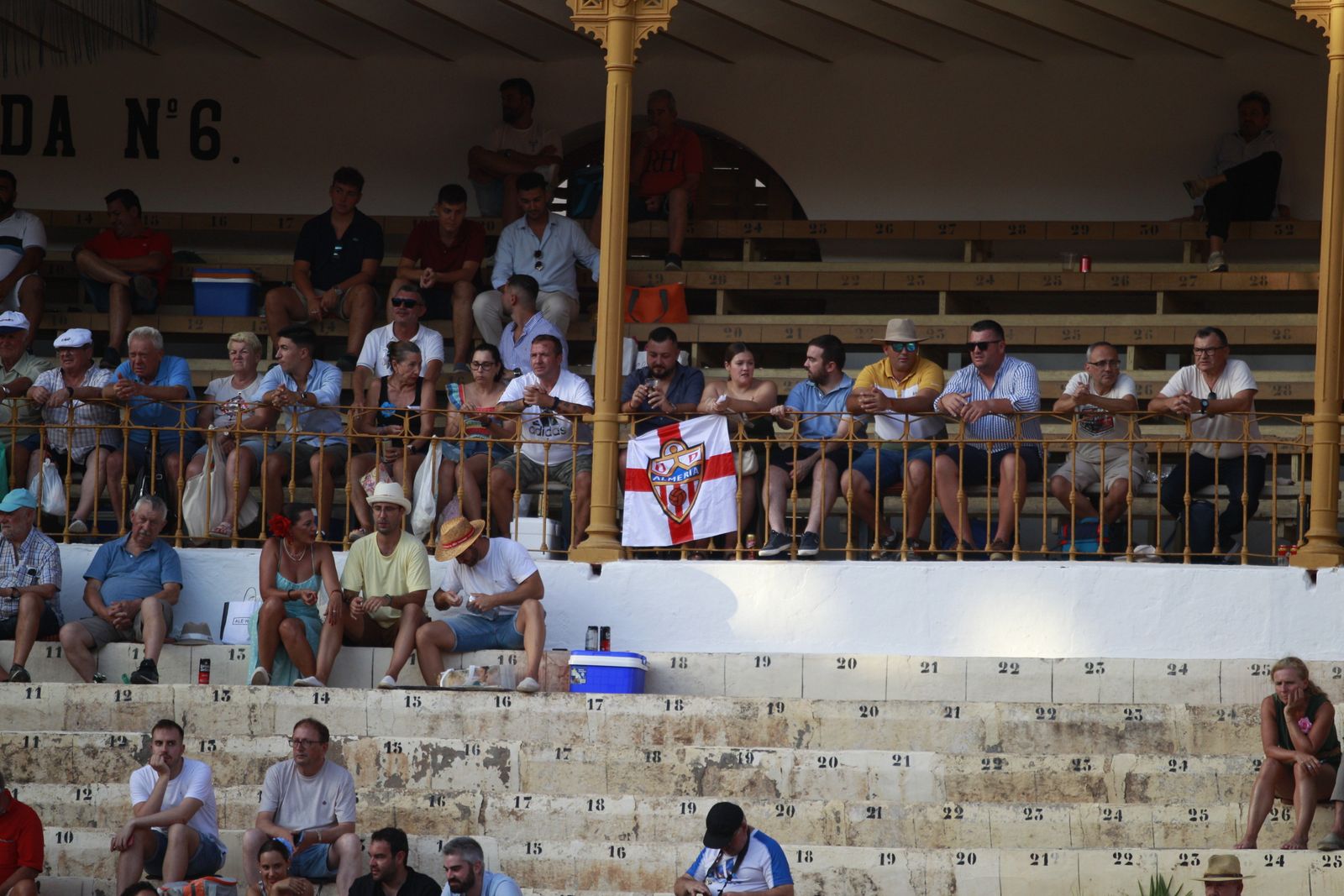 Imágenes de la corrida de toros del jueves en la Feria de Almería 2024