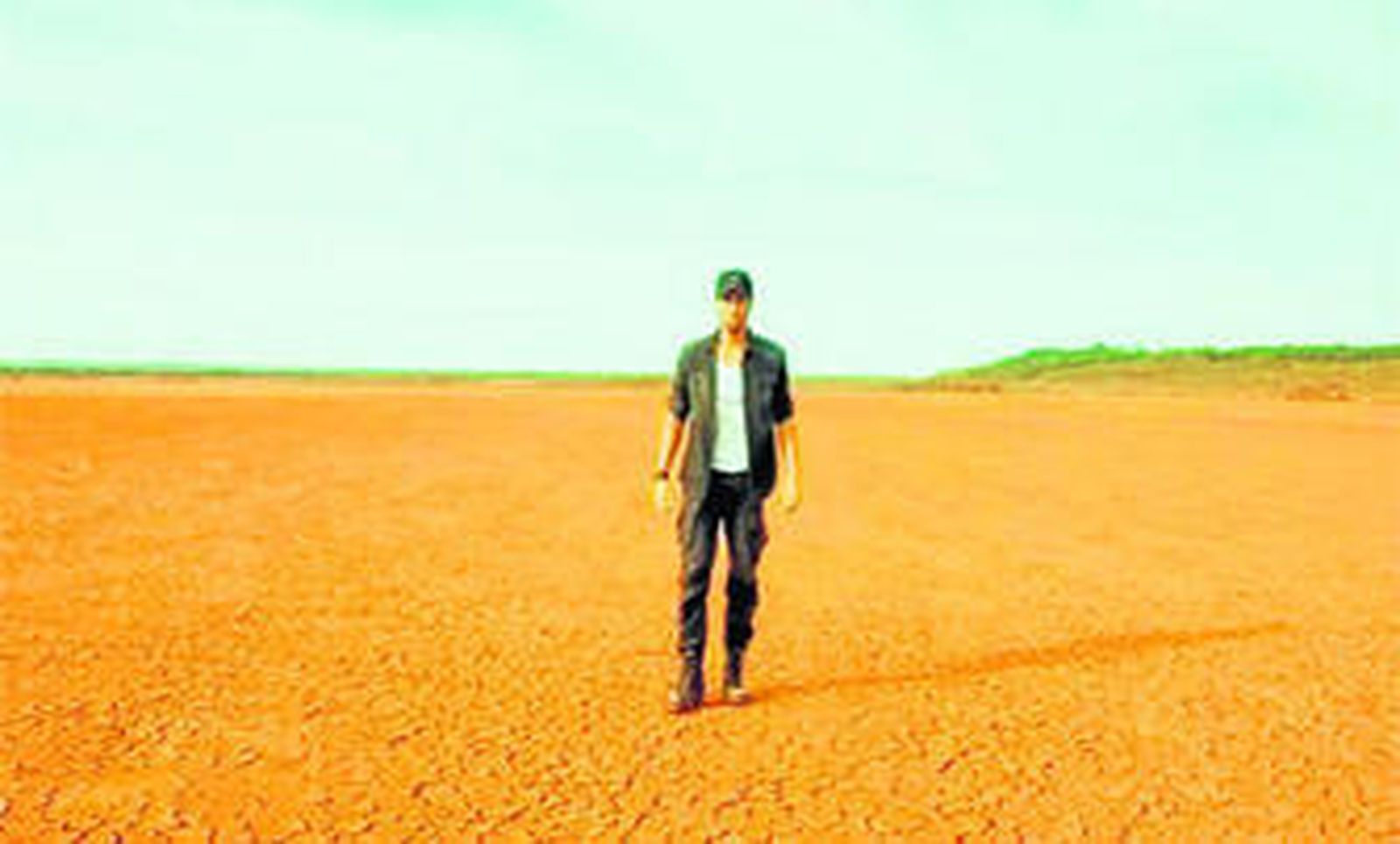 El cantante Enrique Iglesias durante el videoclip de la canción del verano 'Duele el corazón', rodado en Panamá.