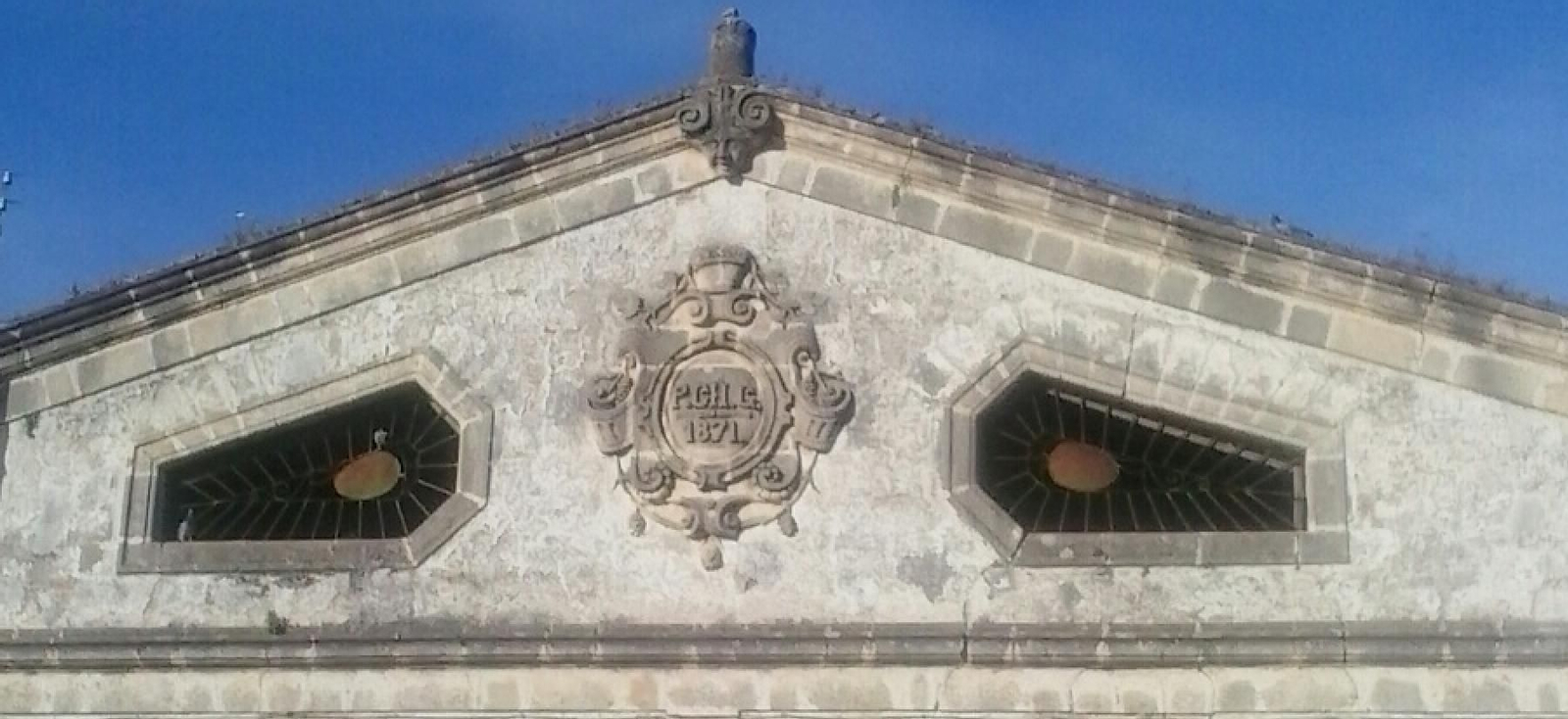 Del esplendoral olvido