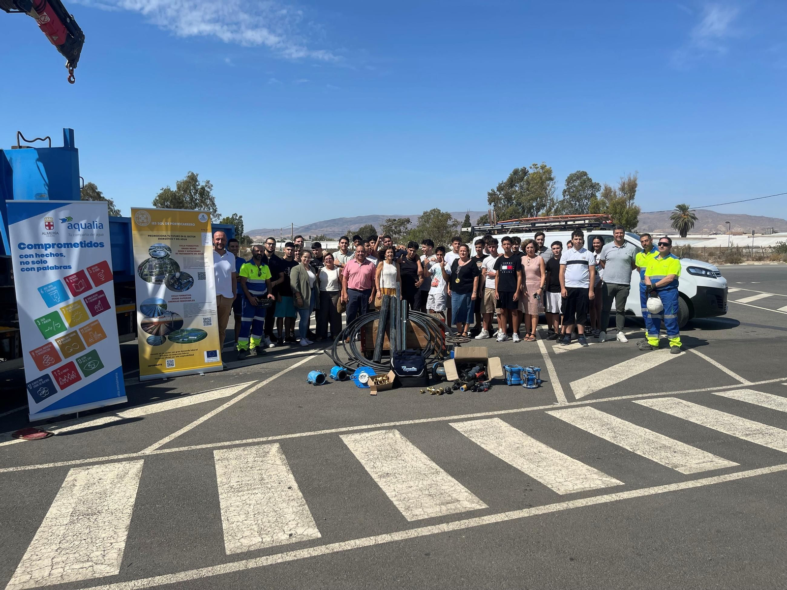 Donación de materiales Aqualia al IES Sol Portocarrero de La Cañada