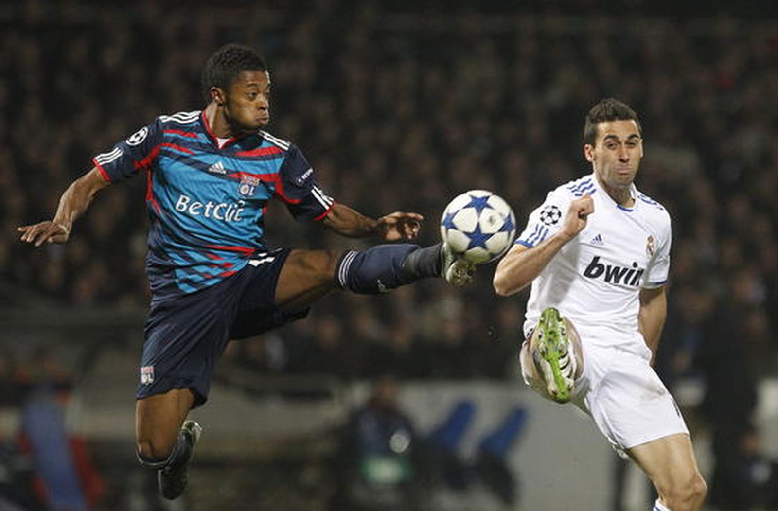 El Real Madrid empata en Lyon y pone medio pie en los cuartos de final de la 'Champions'. / EFE