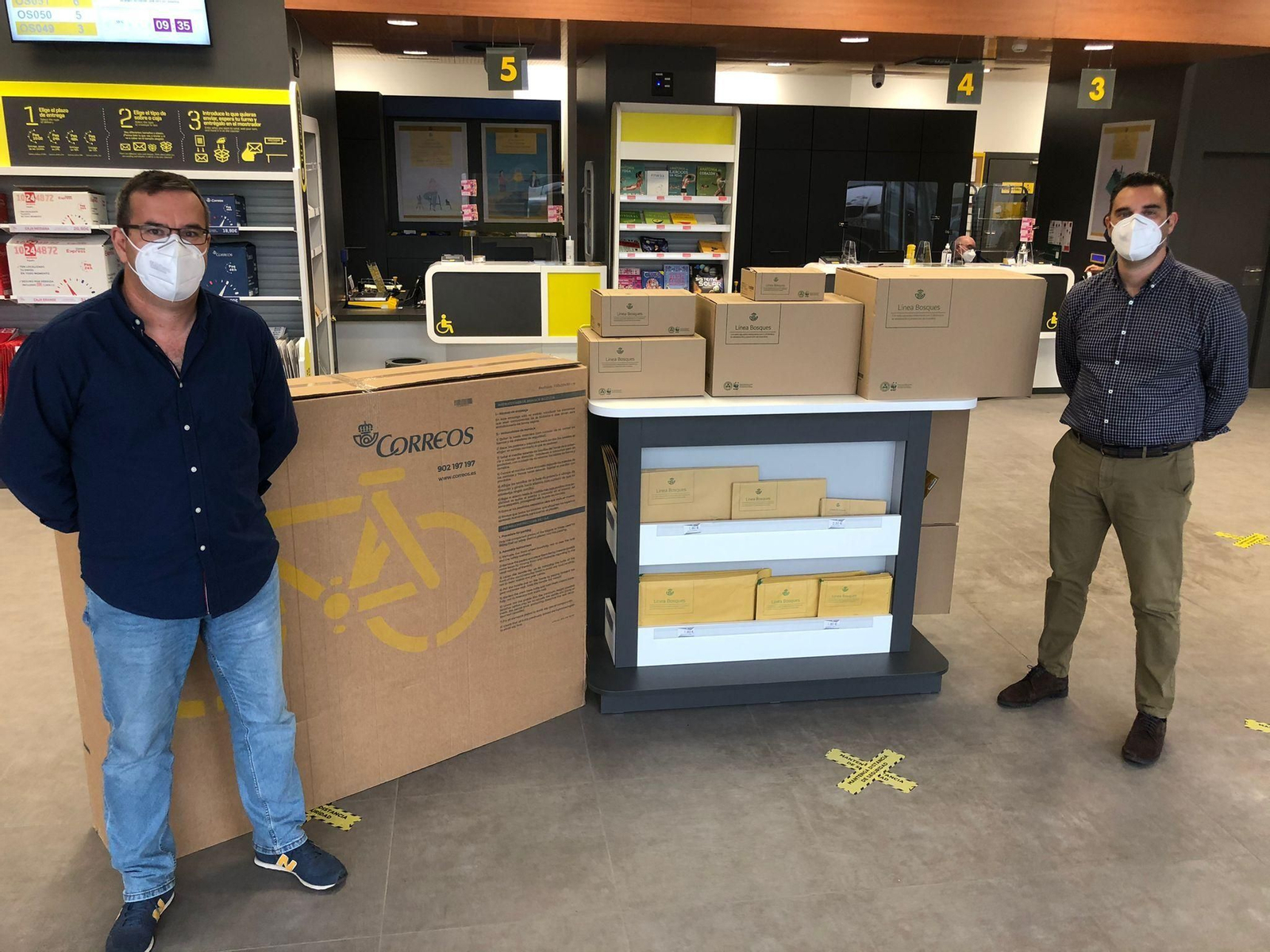 Ya se pueden adquirir los nuevos embalajes sostenibles de Correos en sus 81 puntos de atención de la provincia de Almería