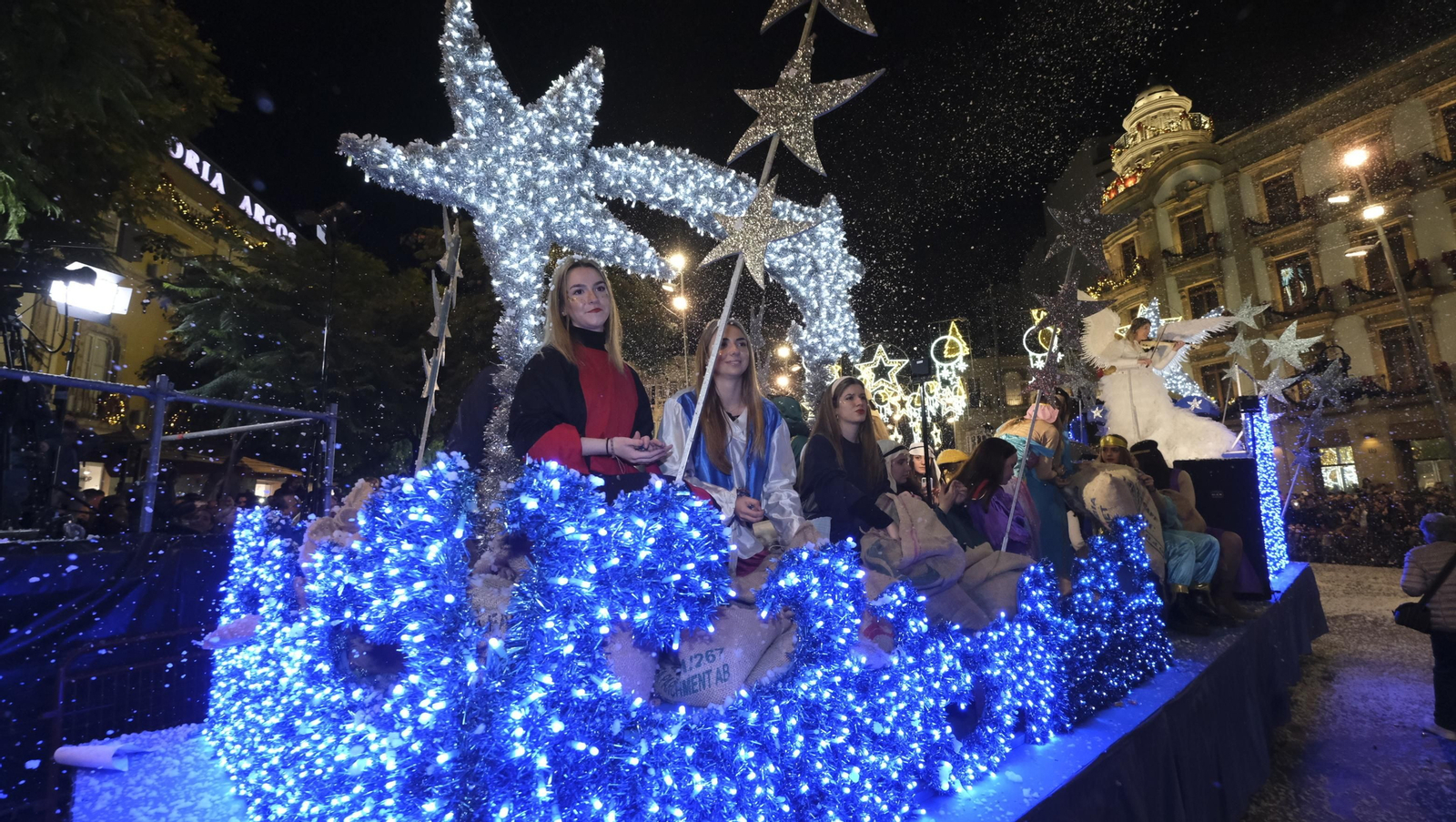 Imágenes de la Cabalgata de los Reyes Magos en Almería