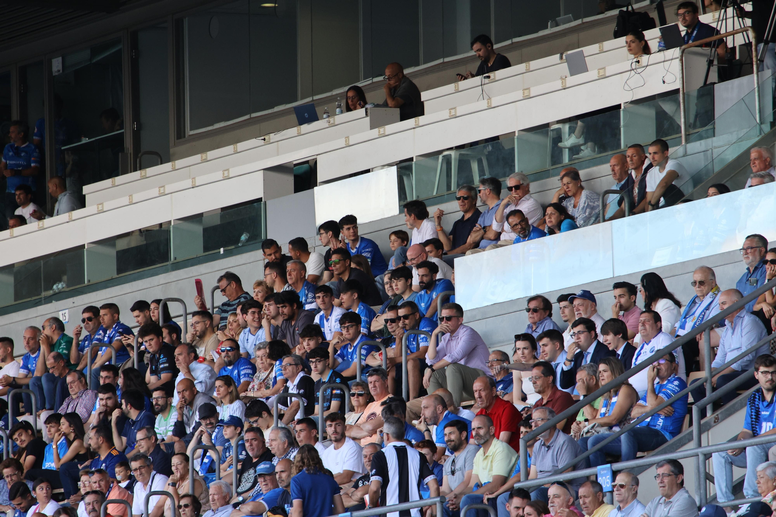 Búscate en el partido entre el Xerez DFC y Ceuta B en Chapín
