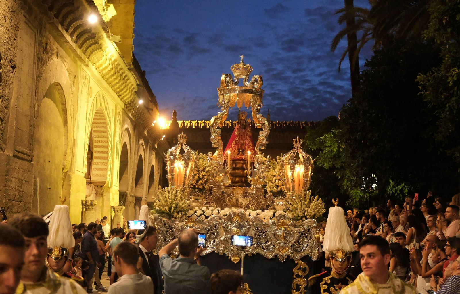 El inicio de la Velá de la Fuensanta de Córdoba, en imágenes