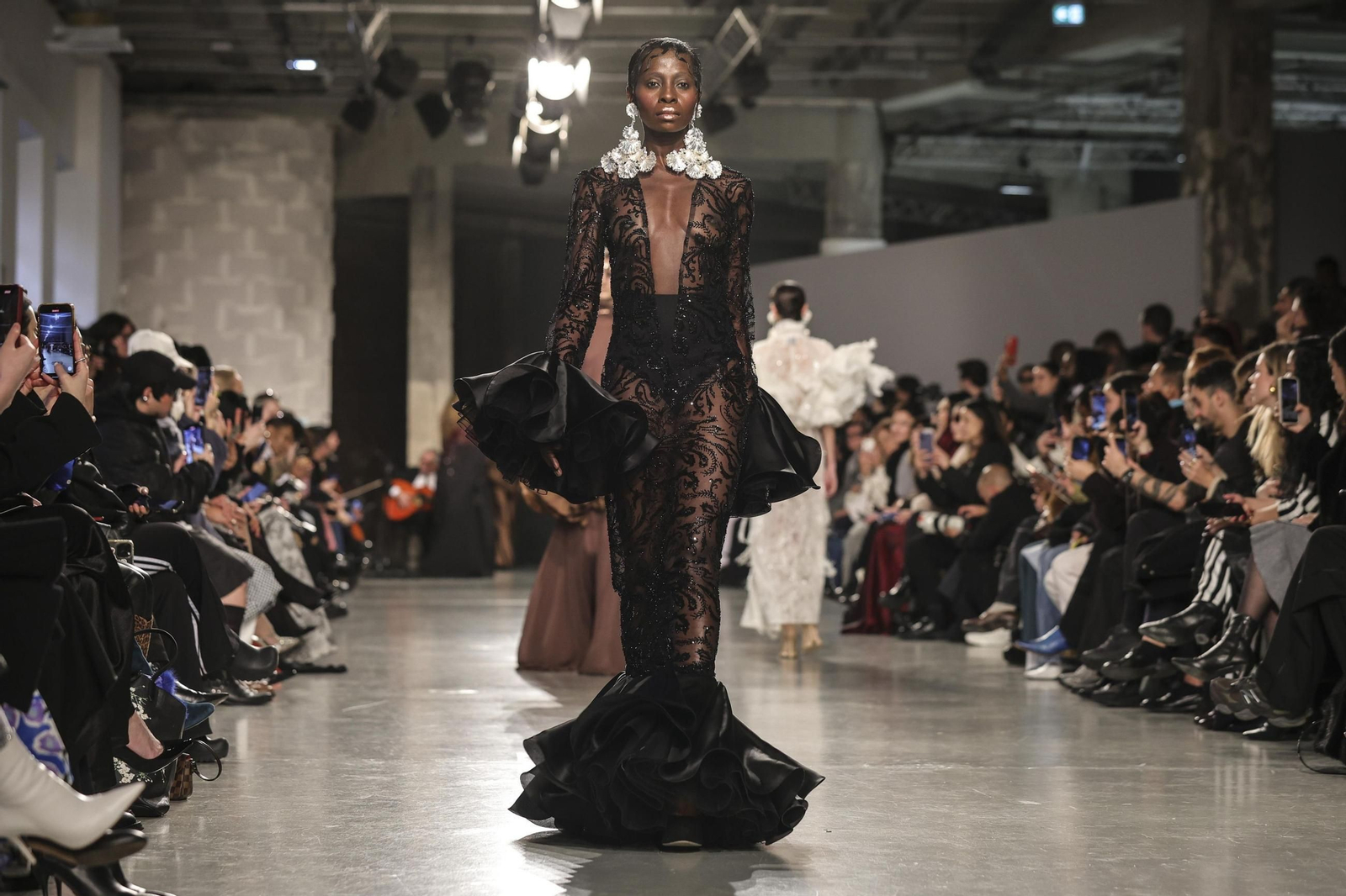 Las mejores imágenes del desfile de Juana Martín en París