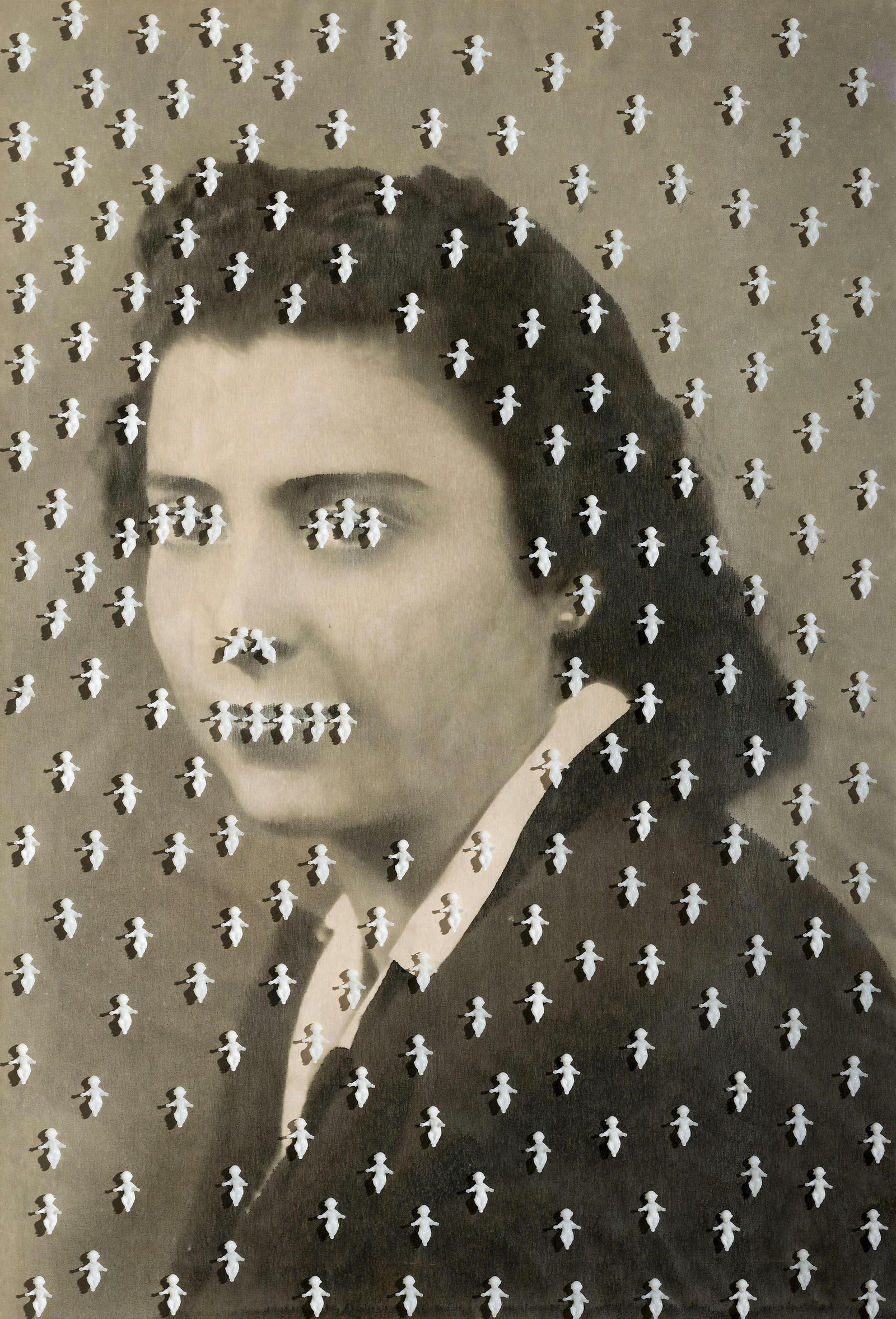 La obra de la Premio Nacional Carmen Calvo regresa a la galería Rafael Ortiz.