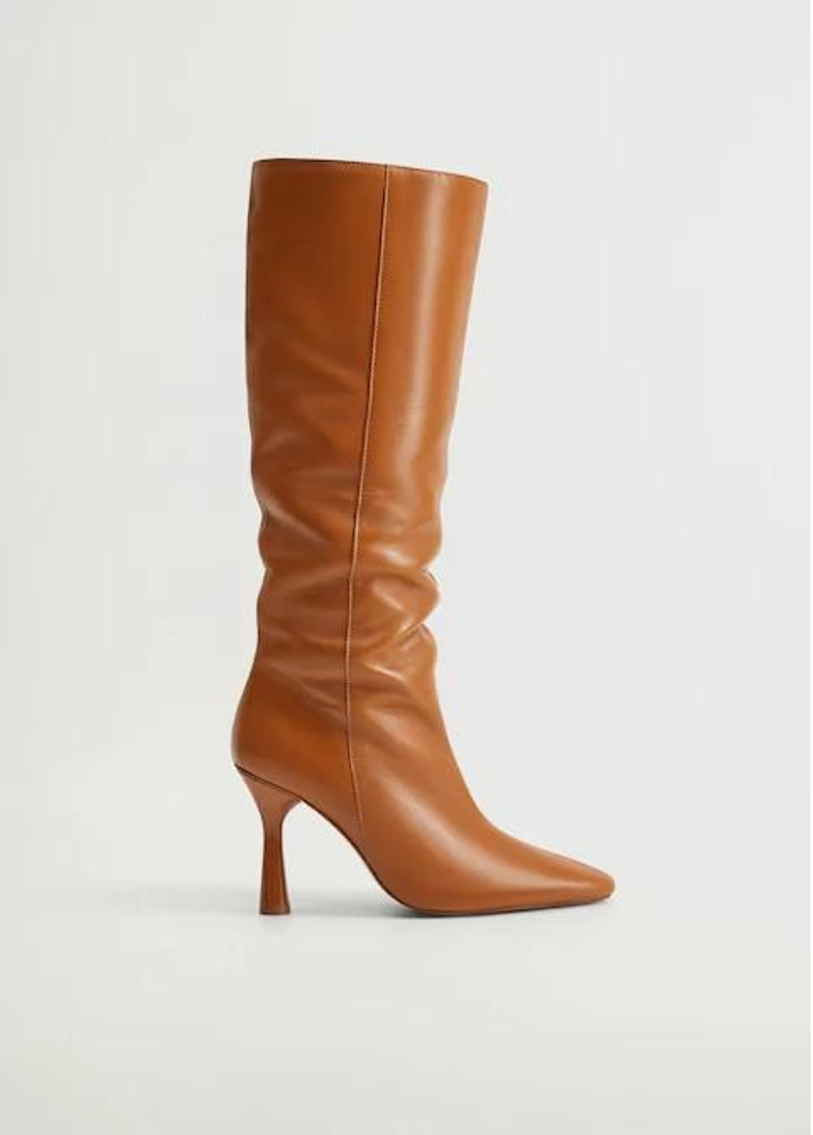 Las botas que vas a querer llevar todos los días y con todos tus 'looks'