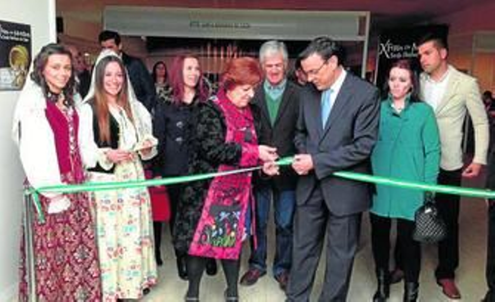 El presidente de la Diputación, Ignacio Caraballo, inauguró la Feria de Muestras de Santa Bárbara de Casa.