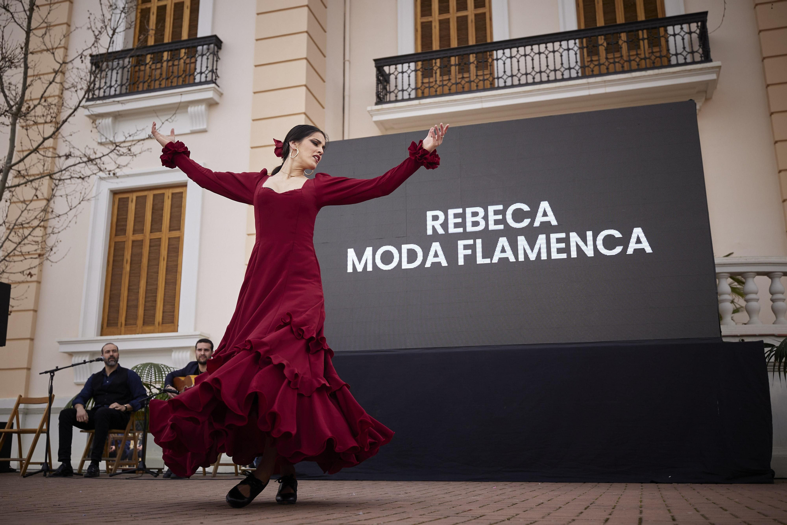 Los trajes de flamenca más bonitos de la Pasarela Granada Flamenca 2023, todas las fotos