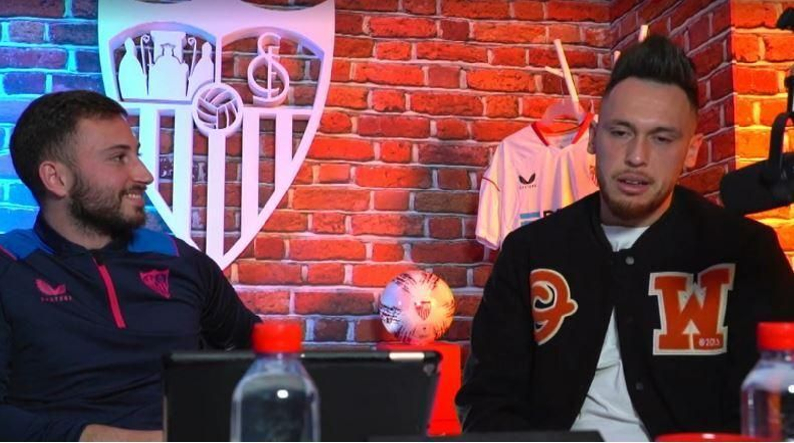 Lucas Ocampos, en la entrevista en el canal de Twitch del Sevilla.