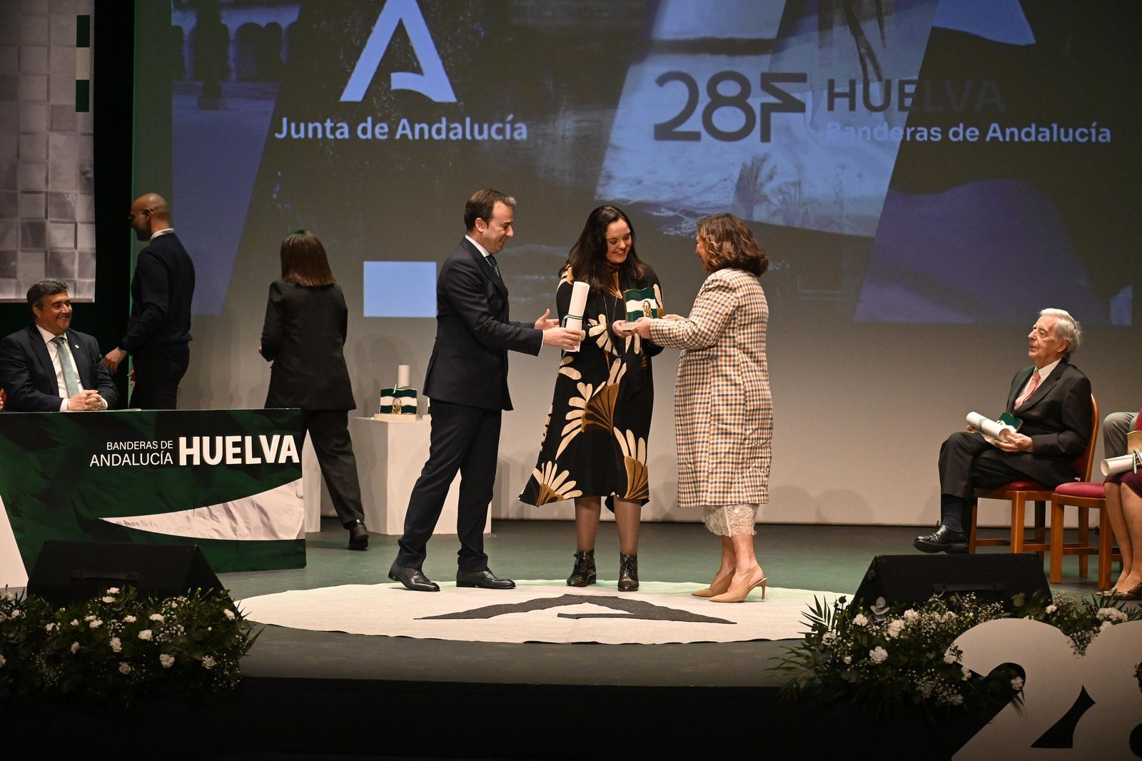 Premios de las Banderas de Andalucía en Huelva, en imágenes
