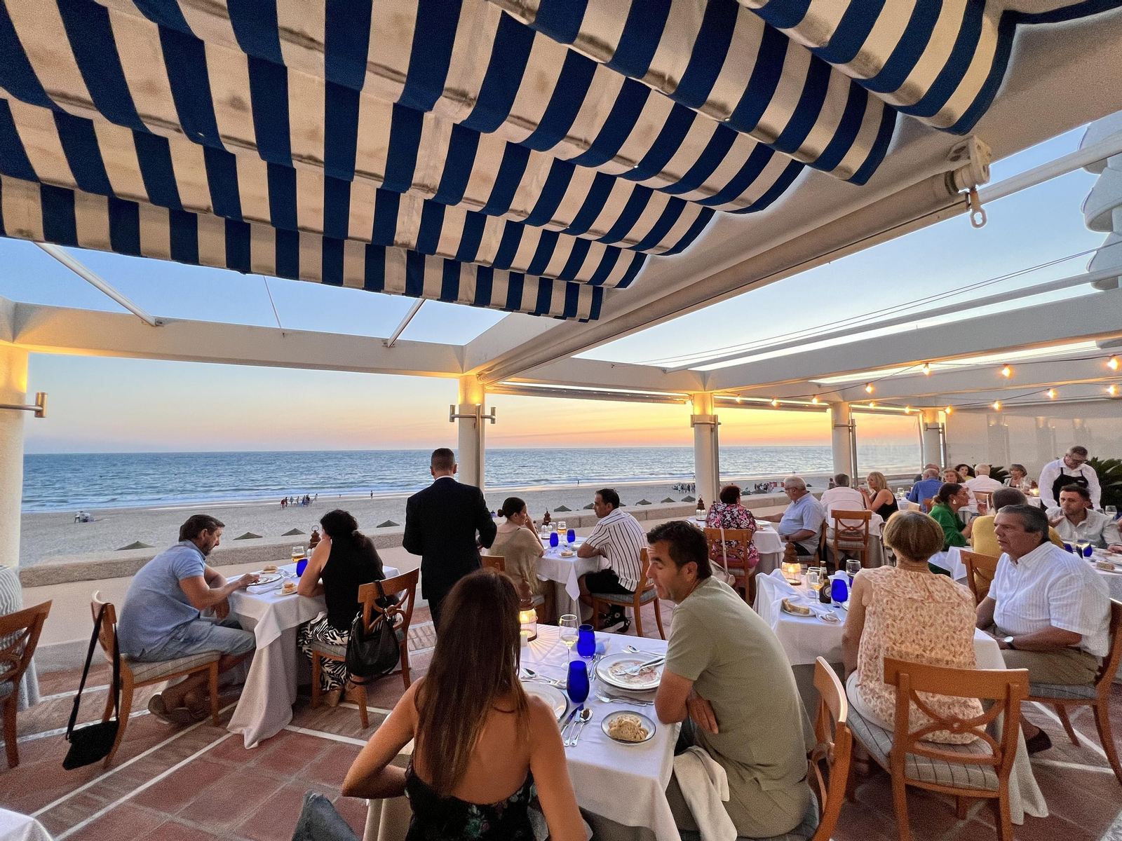 Así son los nuevos platos de este restaurante de Cádiz donde disfrutar de una comida de lujo con vistas al mar