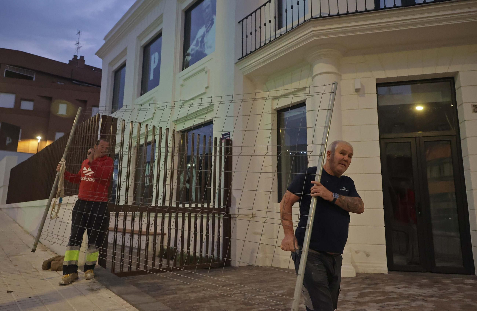 Fotos de los últimos preparativos del centro de interpretación Paco de Lucía en Algeciras