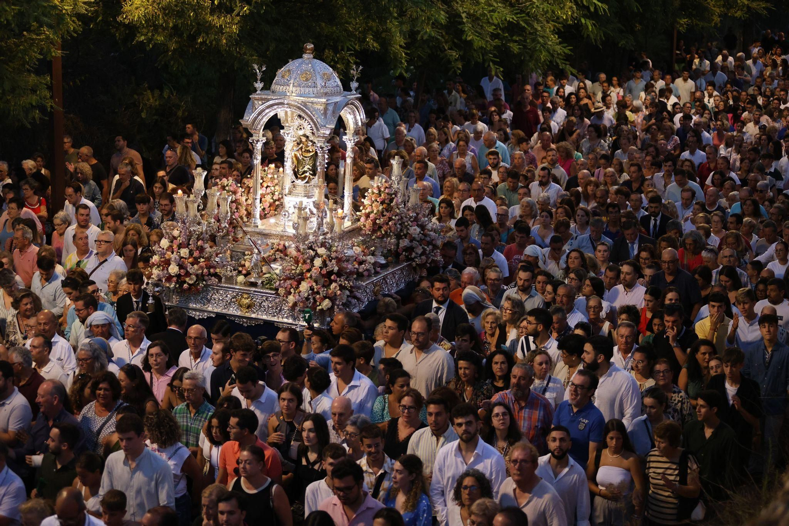 Imágenes de la procesión de la Virgen de la Cinta