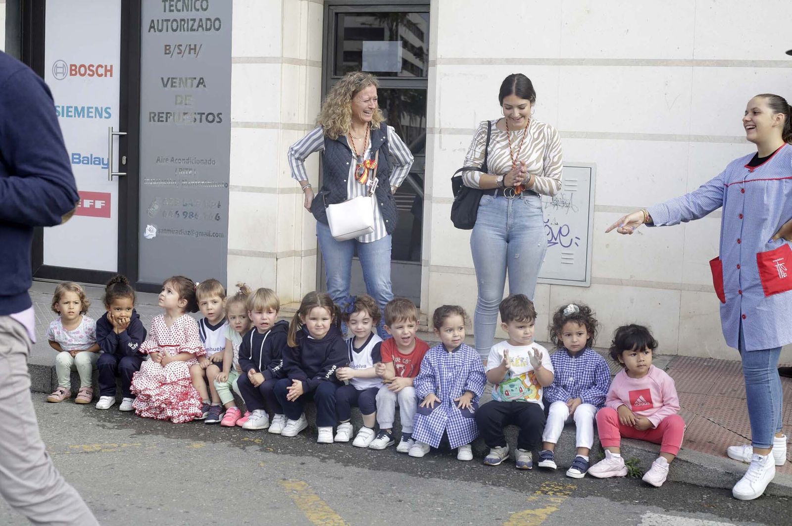 El Rocío 2023: Imágenes de los peregrinos de la Hermandad de Emigrantes