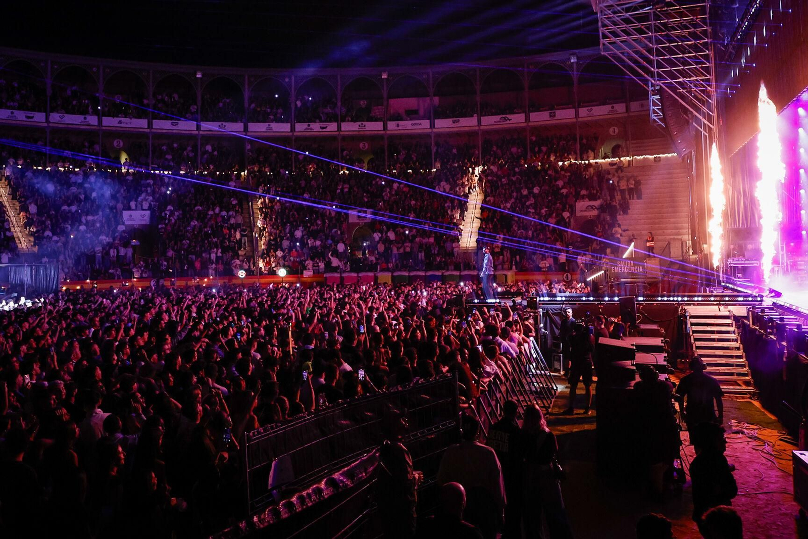 Así fue el concierto de Mora en la Plaza de Toros de Granada.