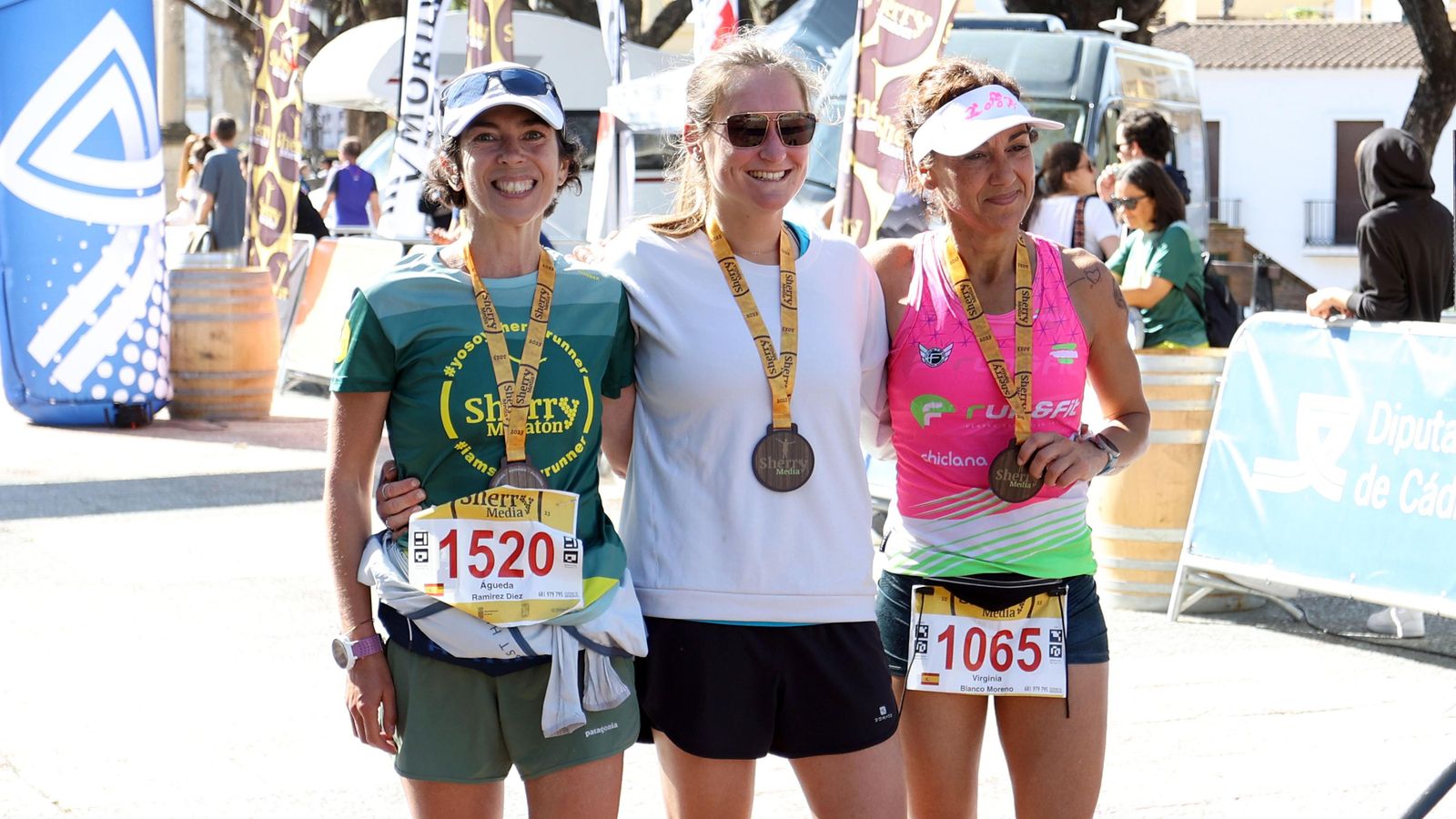 Kim Baglietto, Águeda Ramírez (1520) y Virginia Blanco (1065), podio femenino de la Sherry Media. Kim Baglietto, Águeda Ramírez (1520) y Virginia Blanco (1065), podio femenino de la Sherry Media.