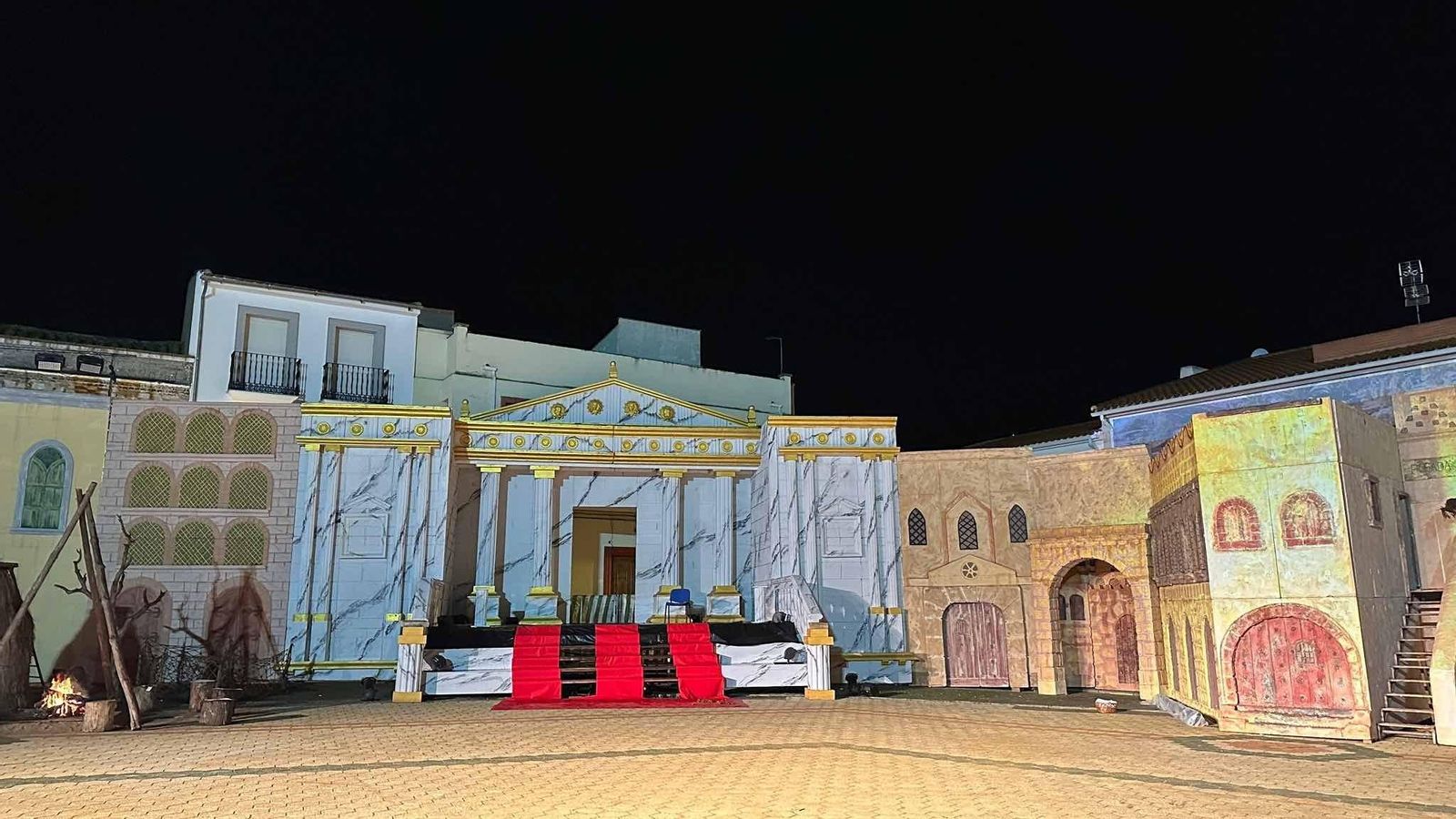 Escenario del 'Auto de los Reyes Magos'. Escenario del 'Auto de los Reyes Magos'.