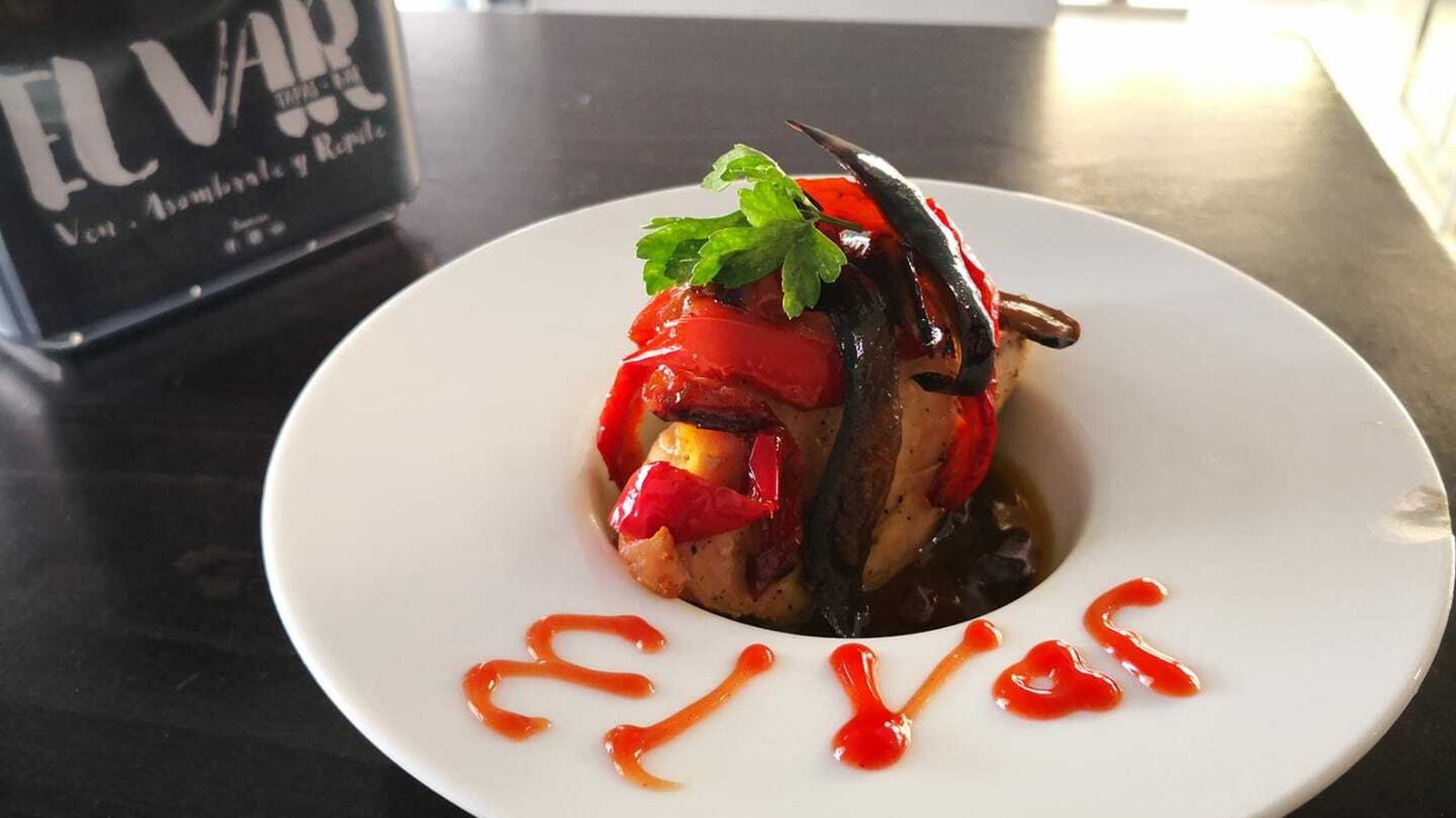 Una de tapas que se pueden saborear en El Var.