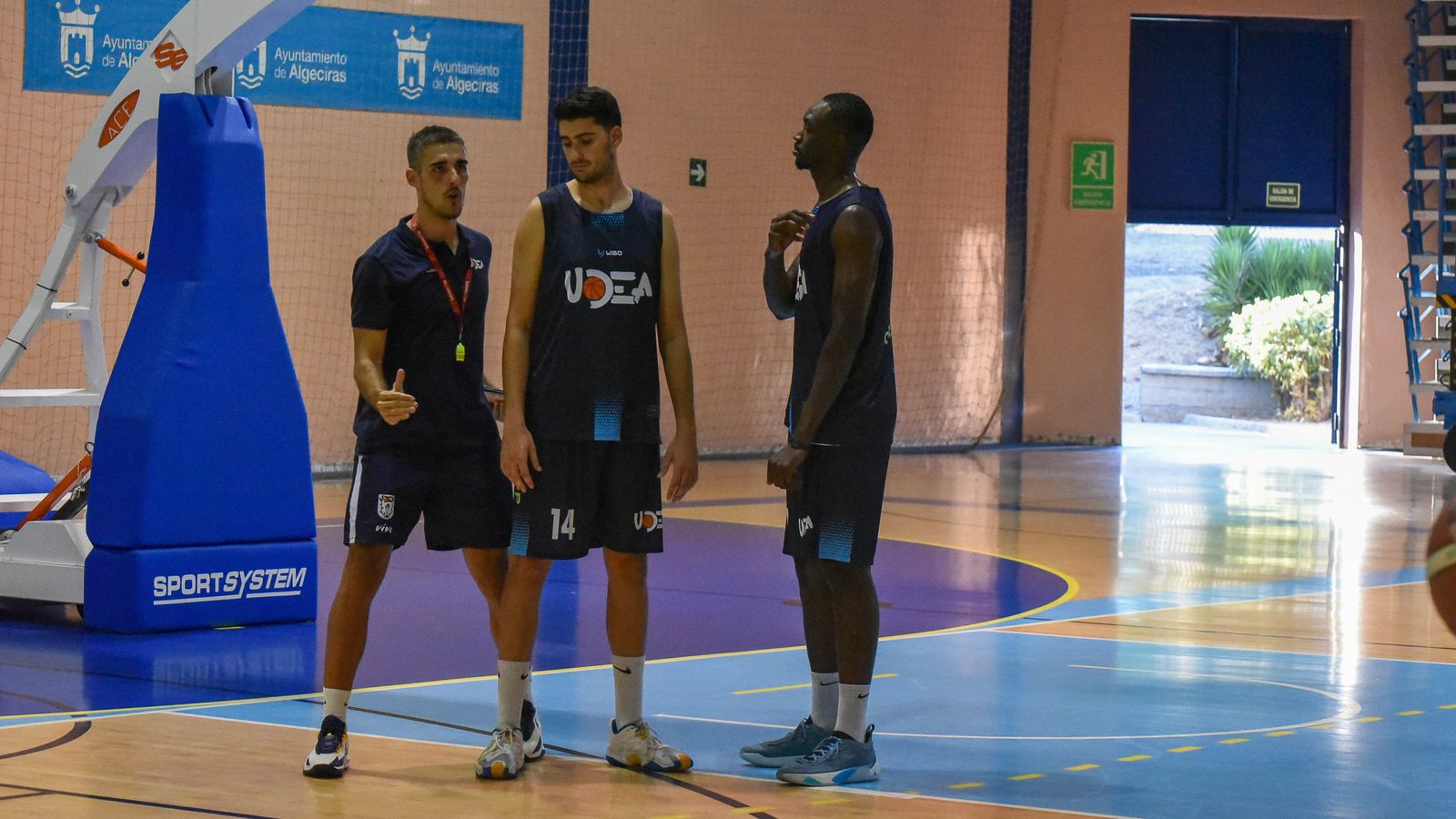 Las fotos del primer entrenamiento del UDEA 2023-24
