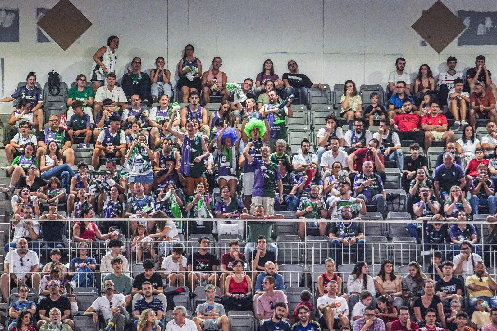 Encuéntrate en las gradas del Palacio de Deportes en el partido del Covirán Granada