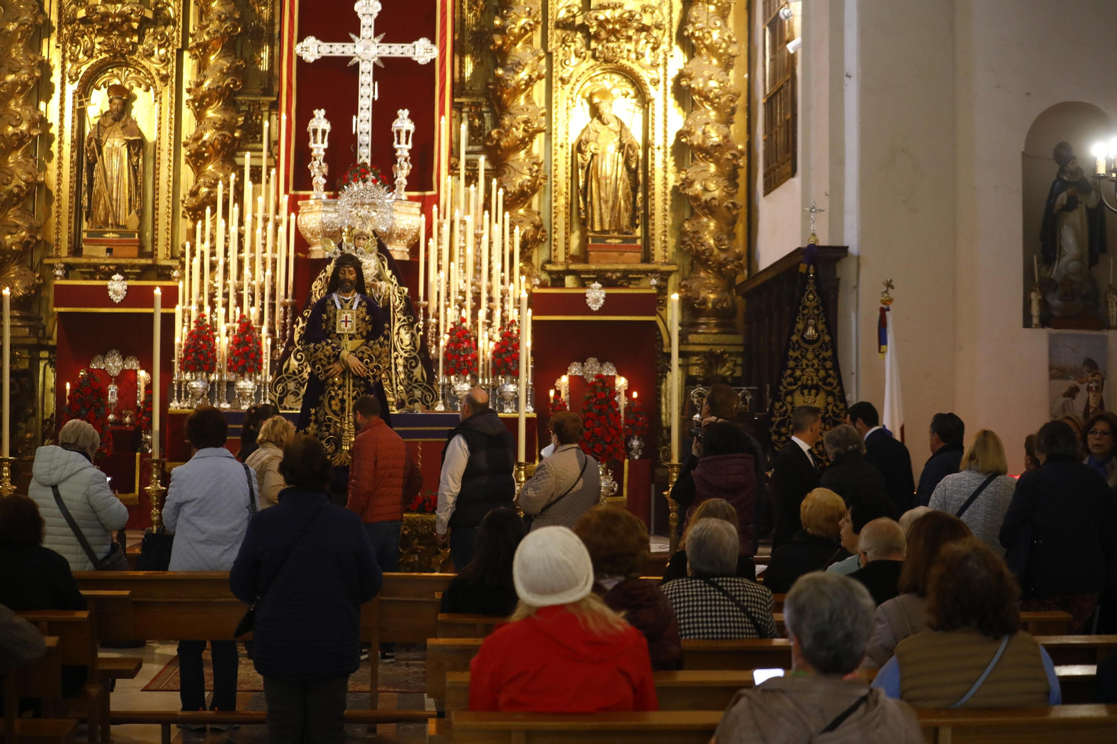 El solemne besapiés de Jesús Rescatado de Córdoba, en imágenes