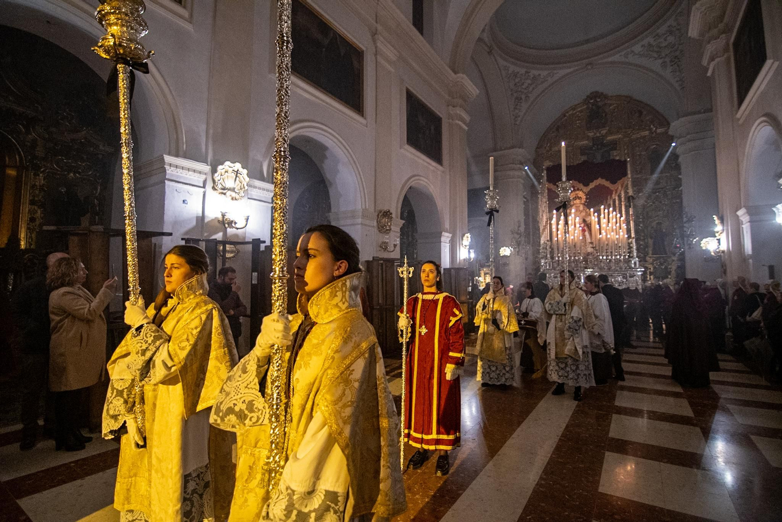 HUMIILDAD Martes Santo en Montilla: Las imágenes de una tarde cofrade deslucida por el mal tiempo