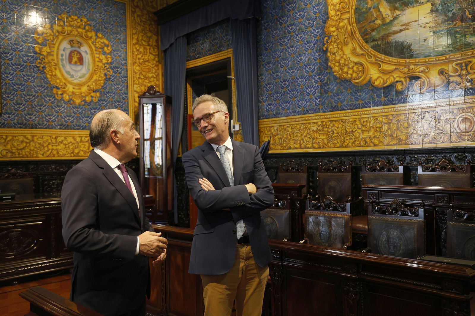 Las fotografías de la visita del embajador británico en España, sir Alex Ellis, al Ayuntamiento de Algeciras