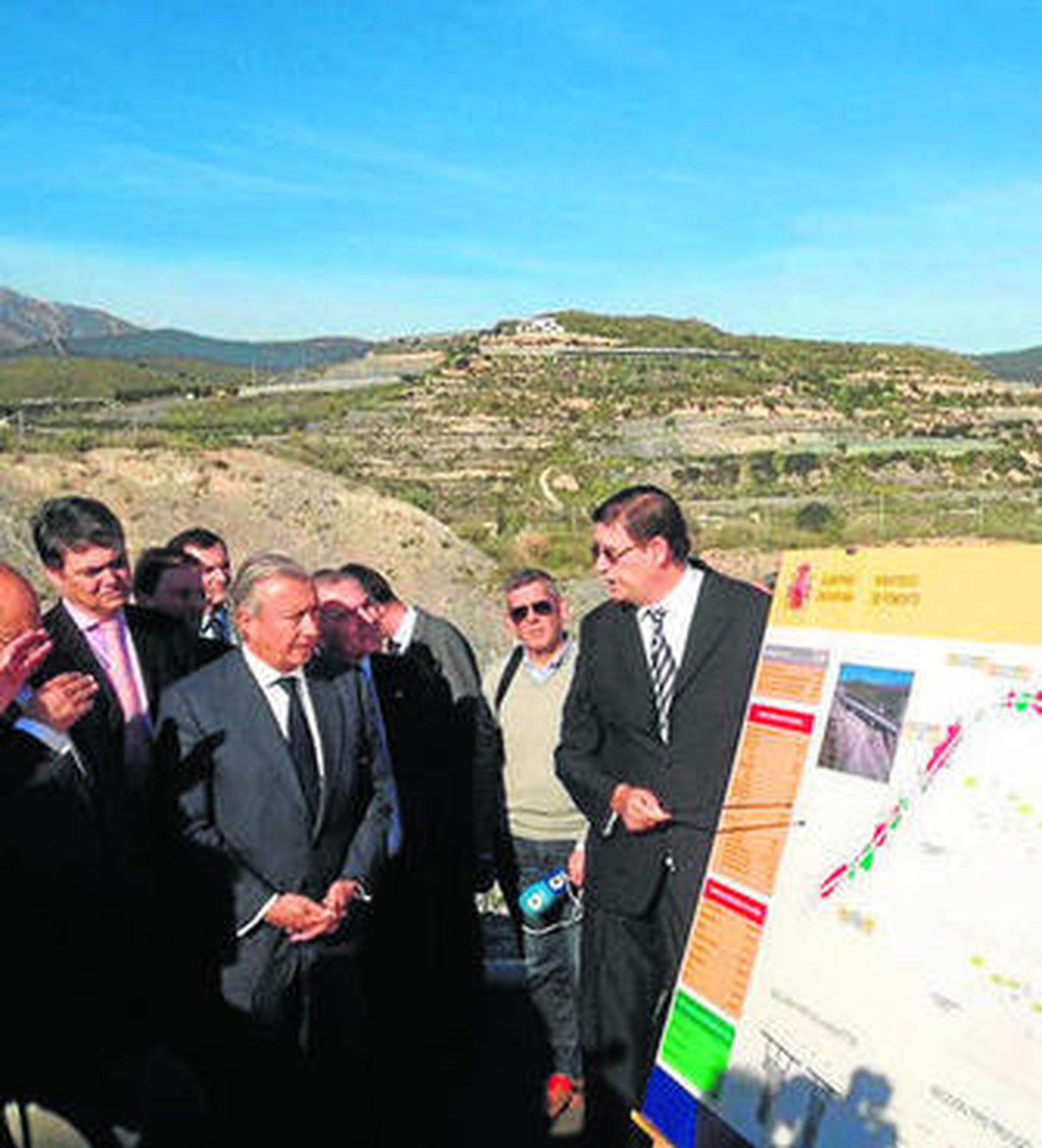 A Almería y Málaga le quedan 10 kilómetros para estar unidos por la A-7.