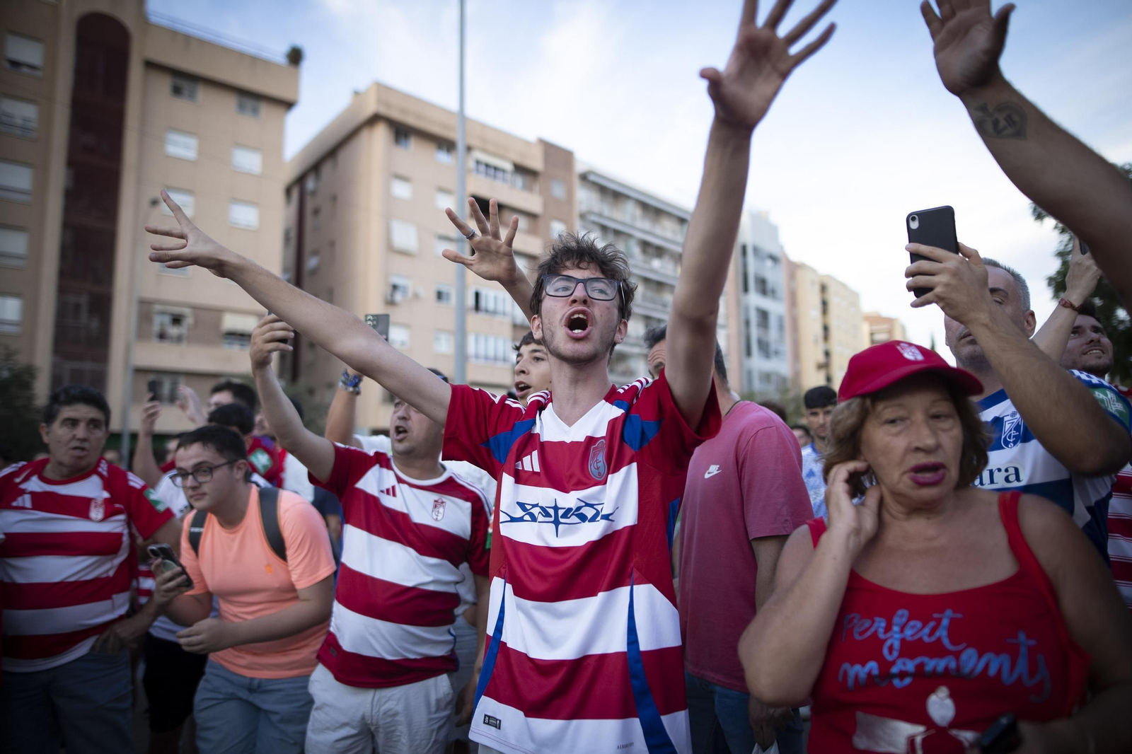 Las mejores imágenes de la manifestación en el Nuevo Los Cármenes