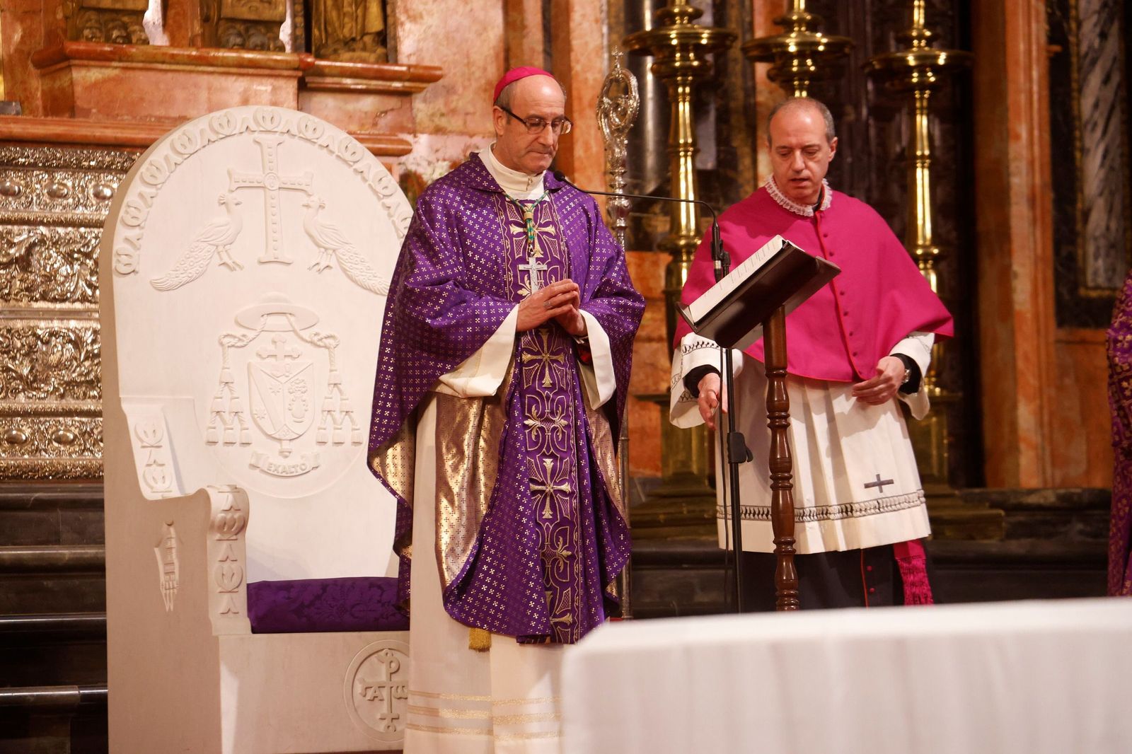 Las imágenes del funeral en Córdoba por las víctimas de la tragedia de Adamuz