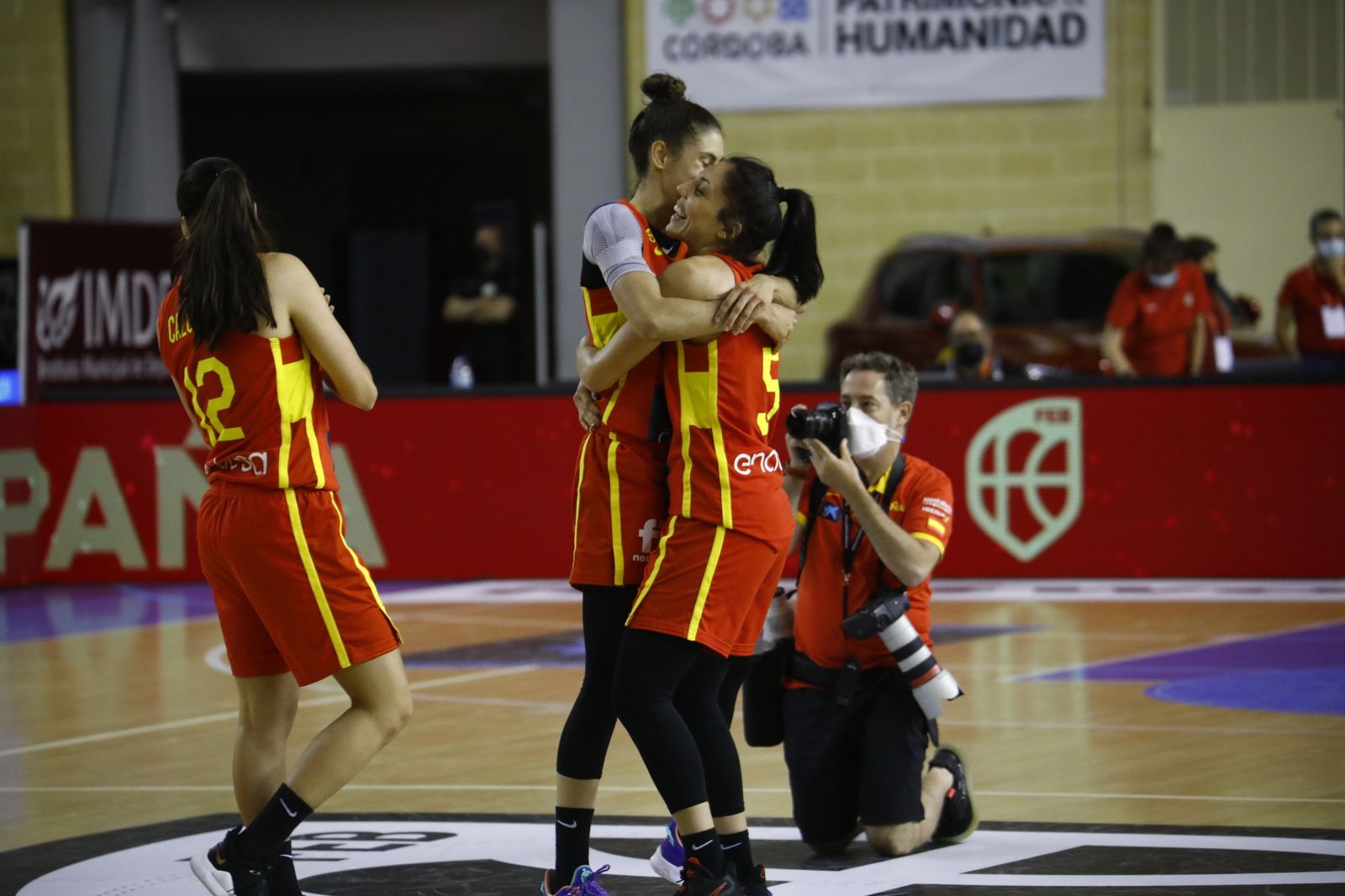 Las imágenes del triunfo de España ante Bélgica en Córdoba.