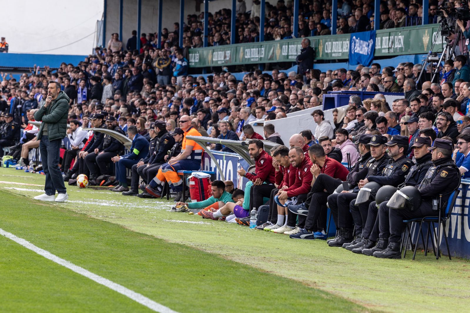 Las mejores imágenes del empate en el derbi entre Linares Deportivo y Real Jaén