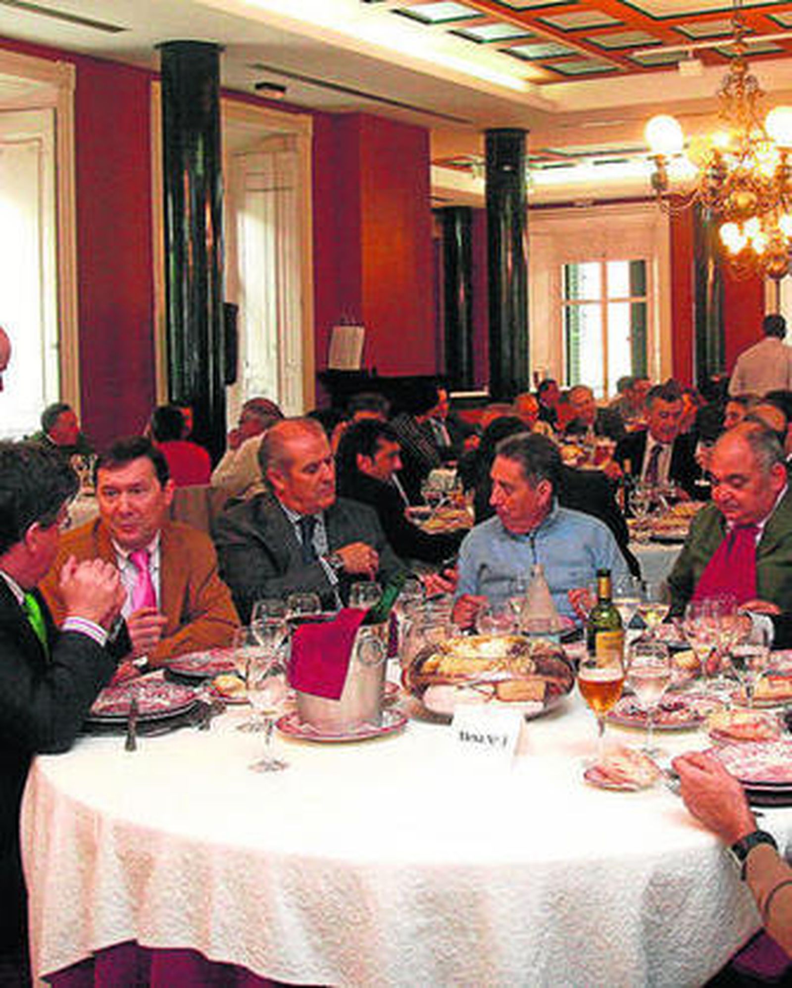 Faitel celebró un almuerzo-coloquio en la Casa Colón.