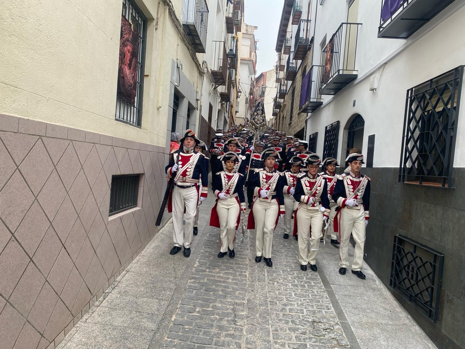 Tarde de Domingo de Ramos con cielos grises