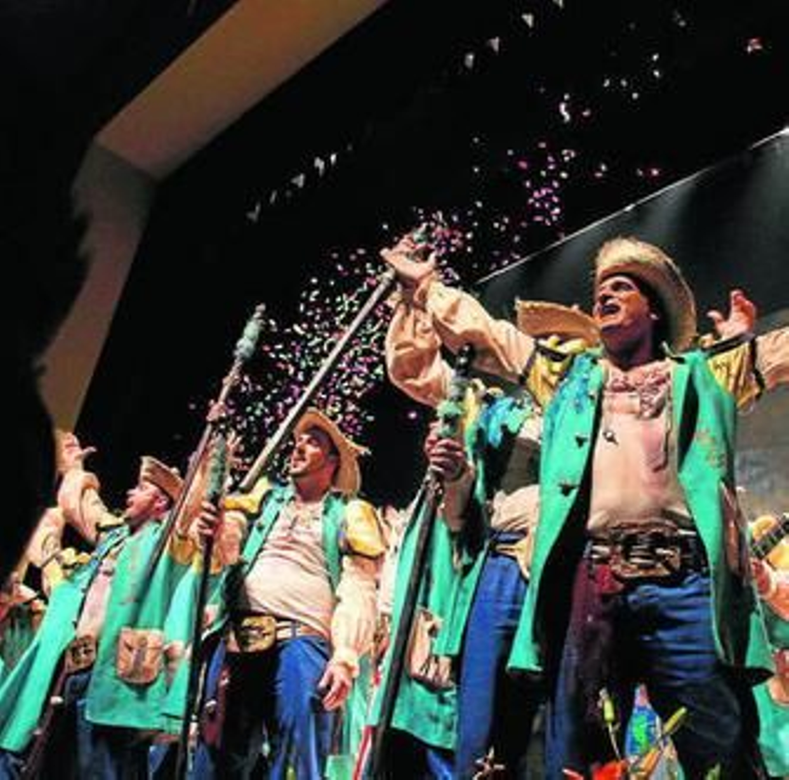 Una de las agrupaciones vencedoras del carnaval de Tarifa.