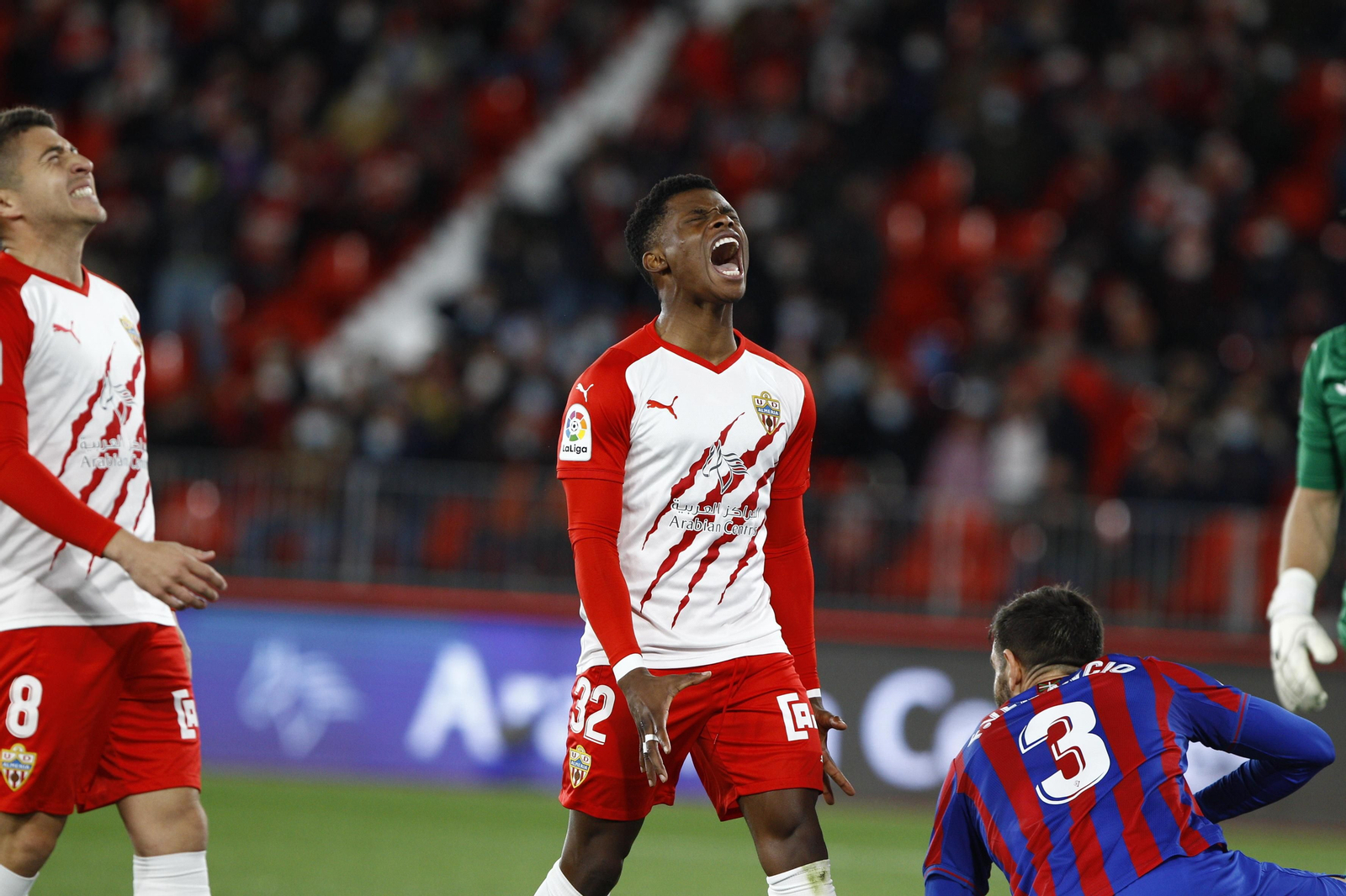 Ramazani, que actuó otra vez de falso '9', lamenta una ocasión fallada