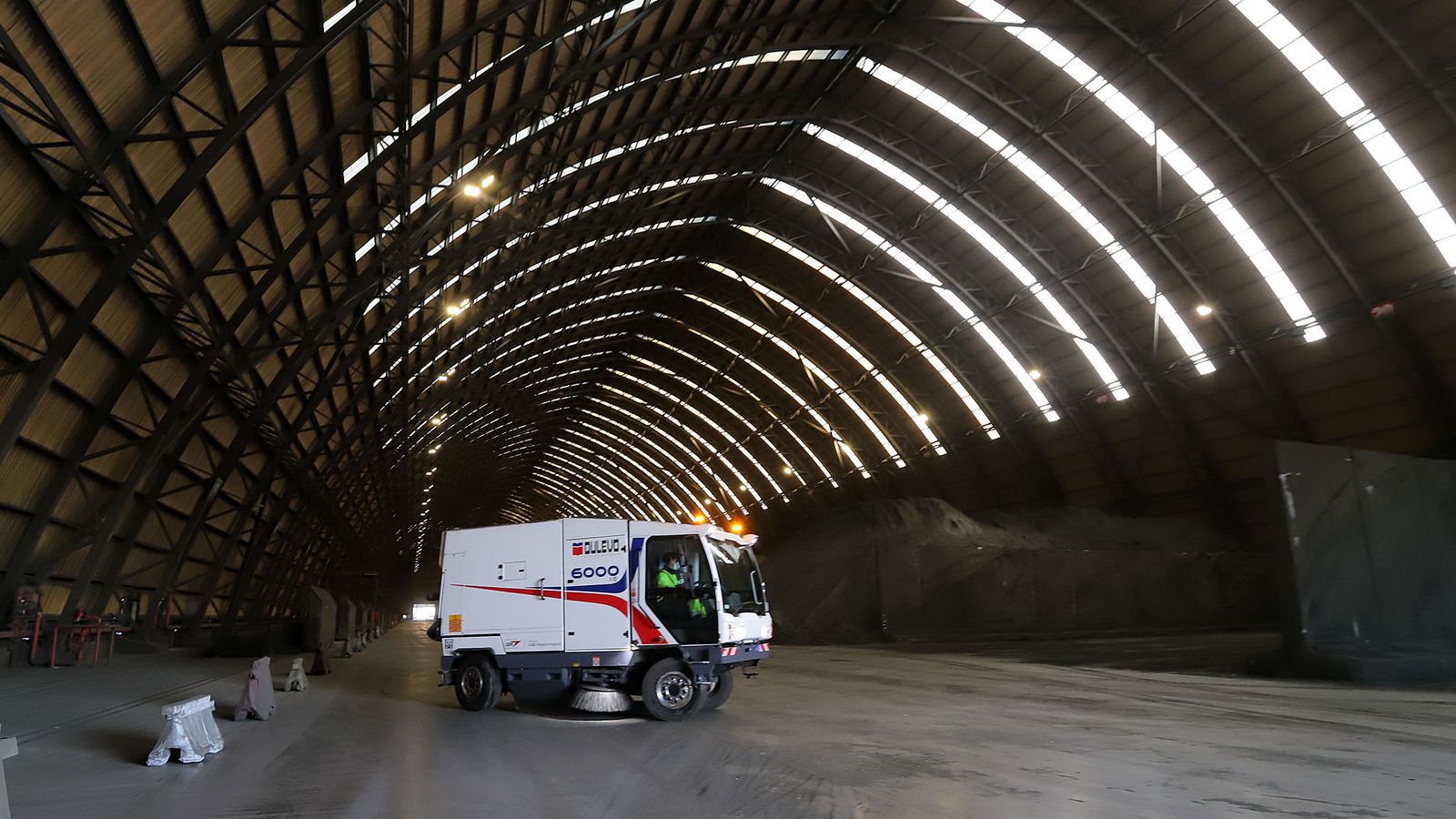 Operario en su jornada laboral.