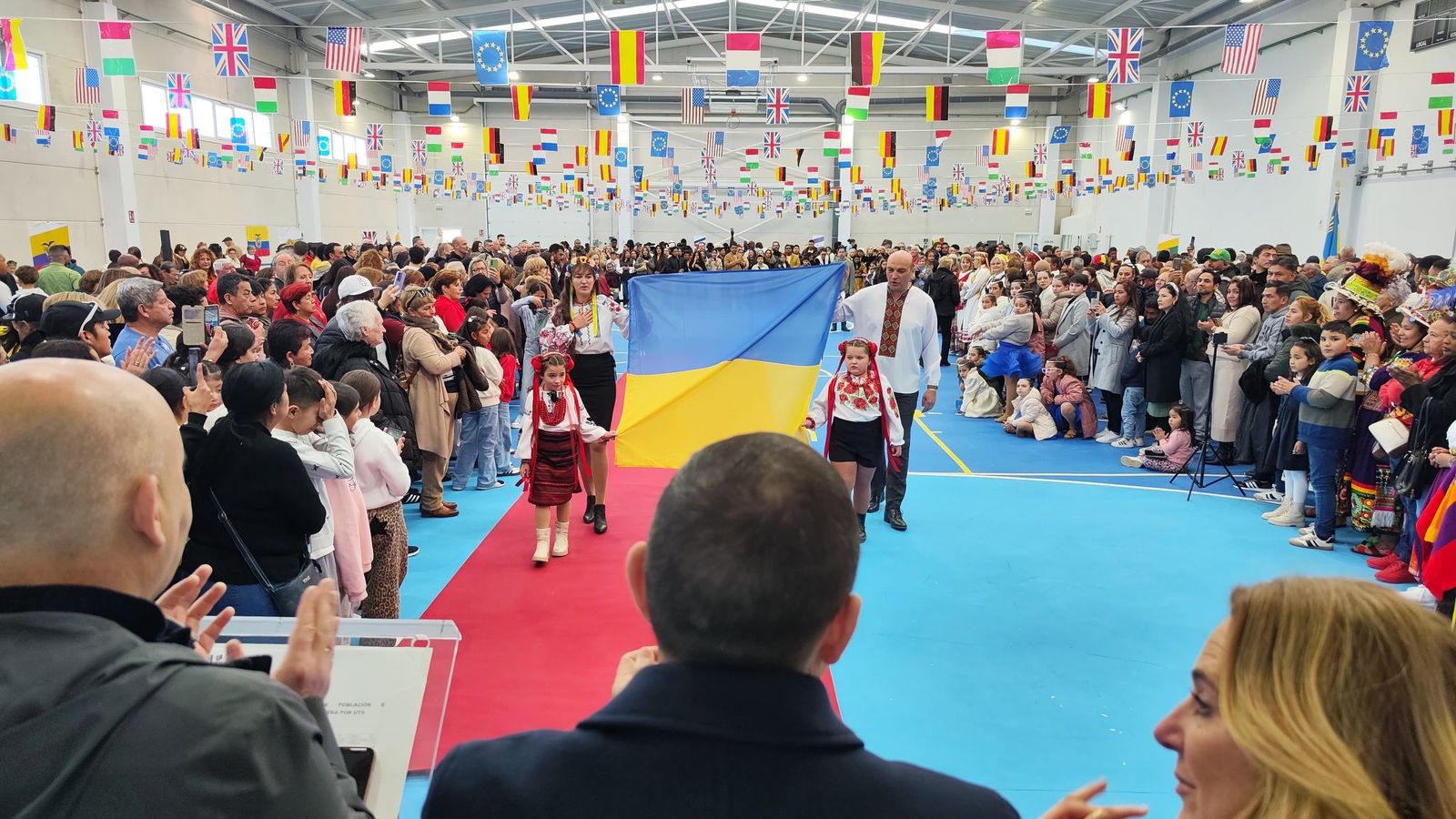 El Festival de Las Naciones muestra la diversidad de 18 países en Huércal Overa