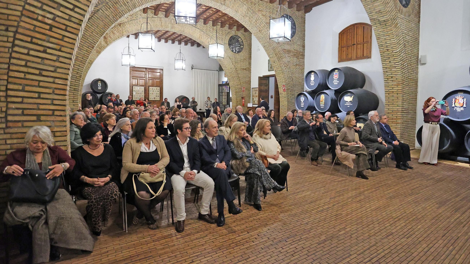 Las fotos de la presentación de 'Sorbos de sacristía', la obra póstuma de Juan Pedro Simó