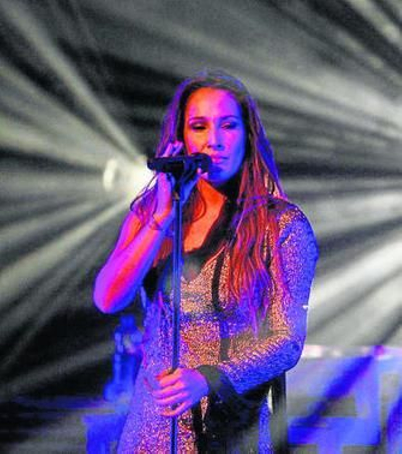 Malú, anoche sobre el escenario del Palacio de Congresos.