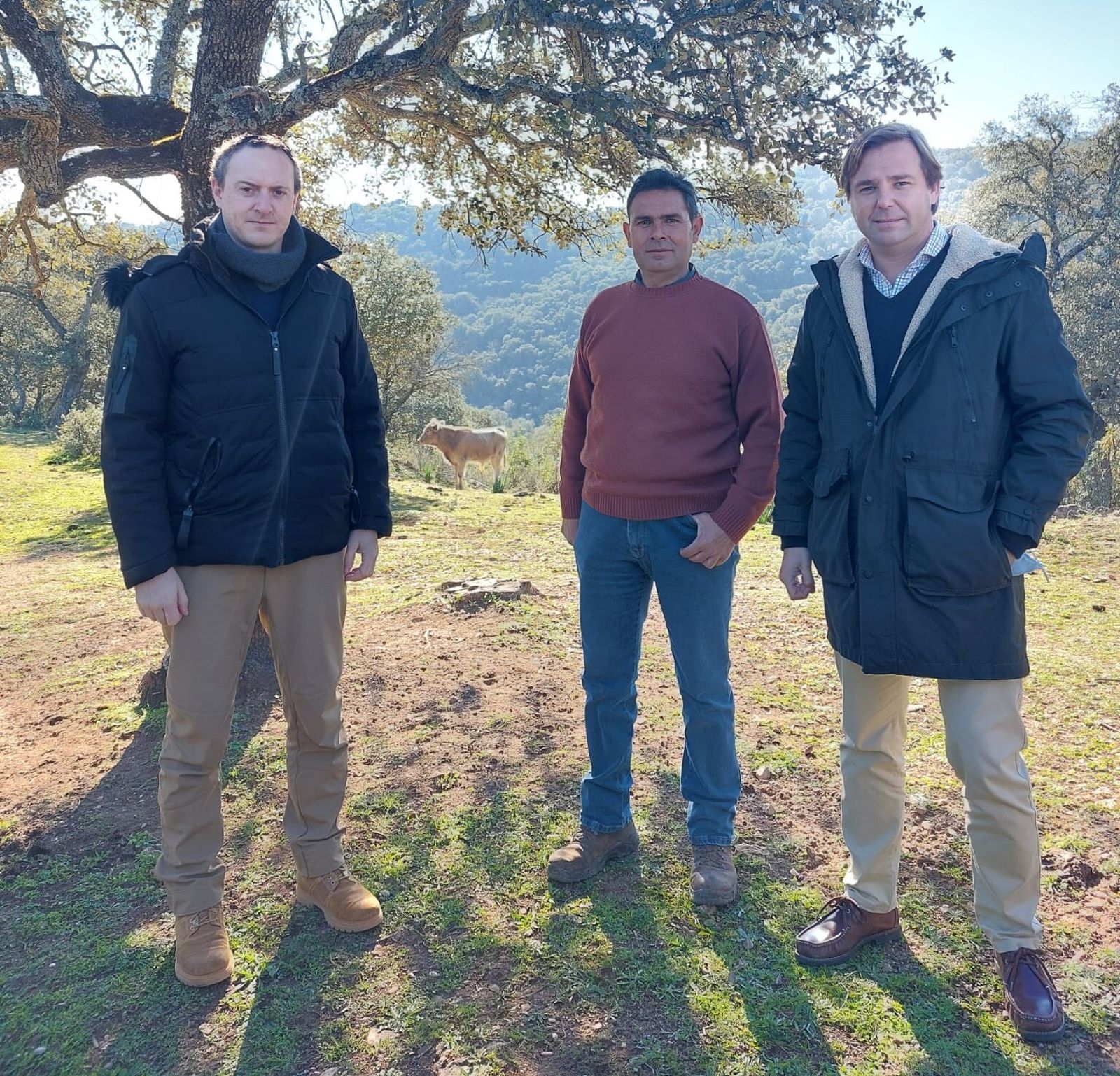 Visita a la ganadería de bravo de Justo Barba en Villaharta.