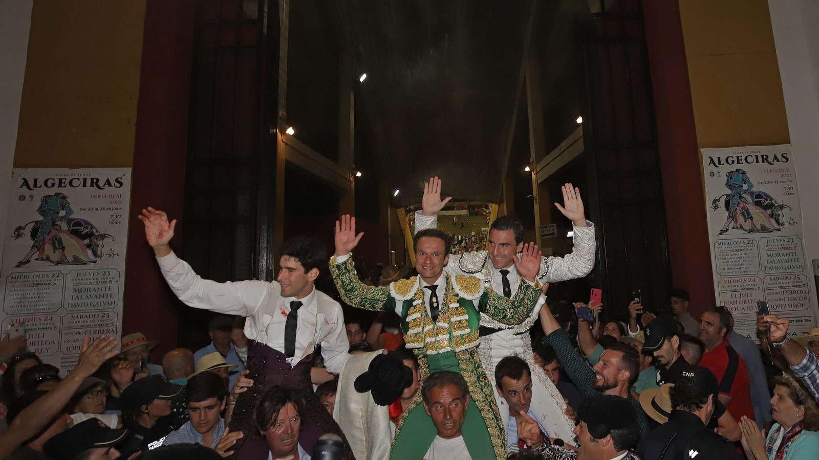 Fotos de la corrida del sábado de la Feria Taurina de Algeciras: Ferrera, Chacón y López Simón