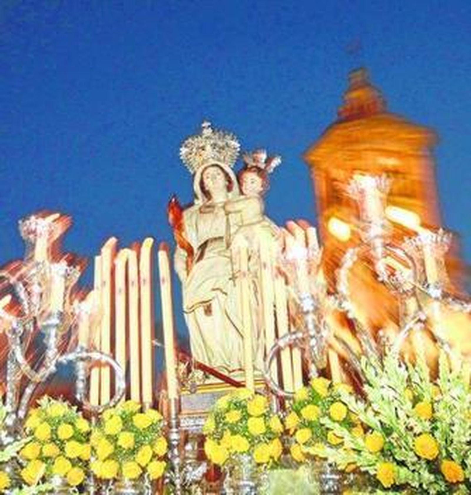 La Virgen de la Palma, patrona de Algeciras, durante su procesión del año pasado.