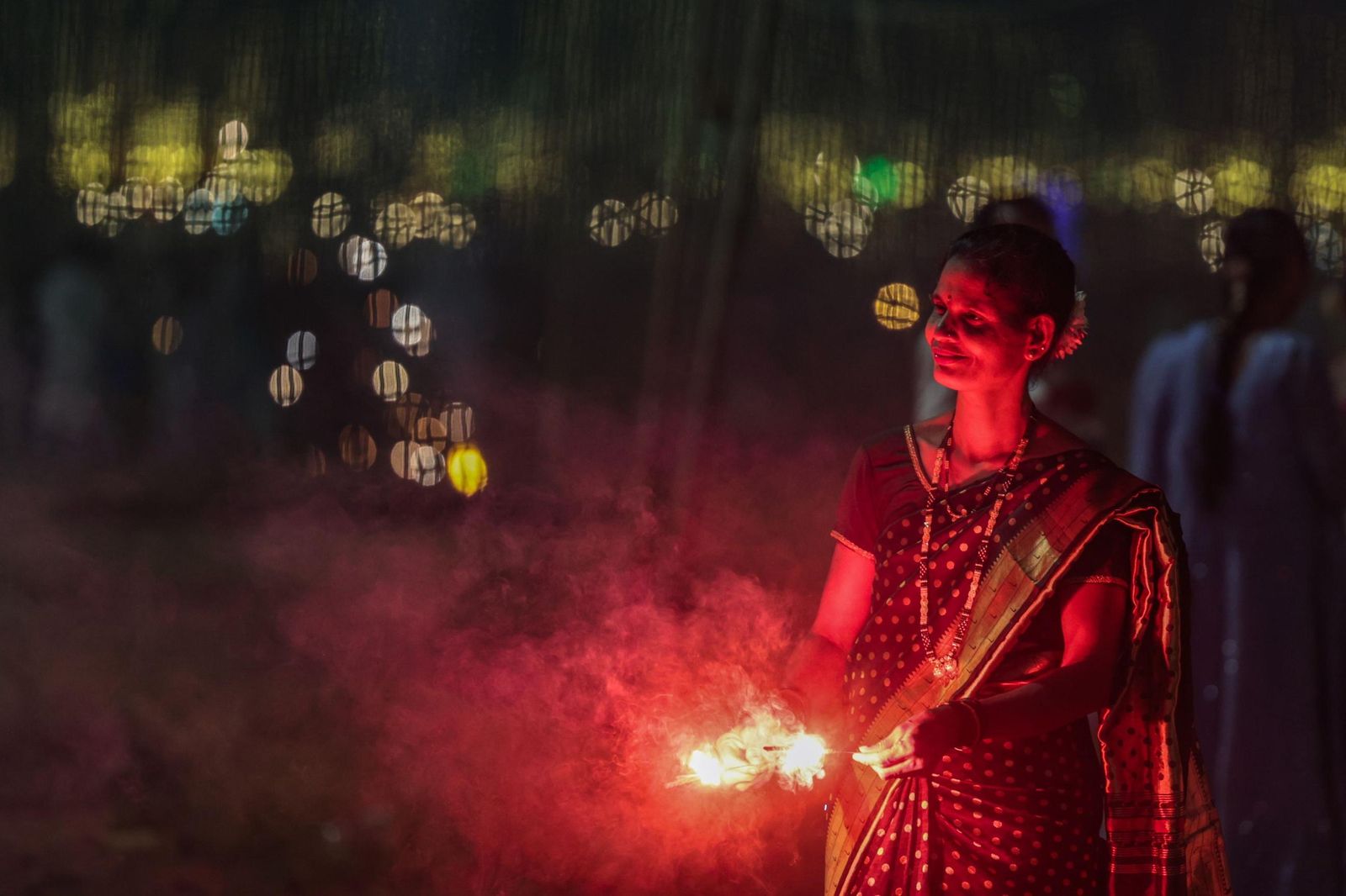 Las preciosas imágenes de la celebración del Diwali en India: un festival de luz y color
