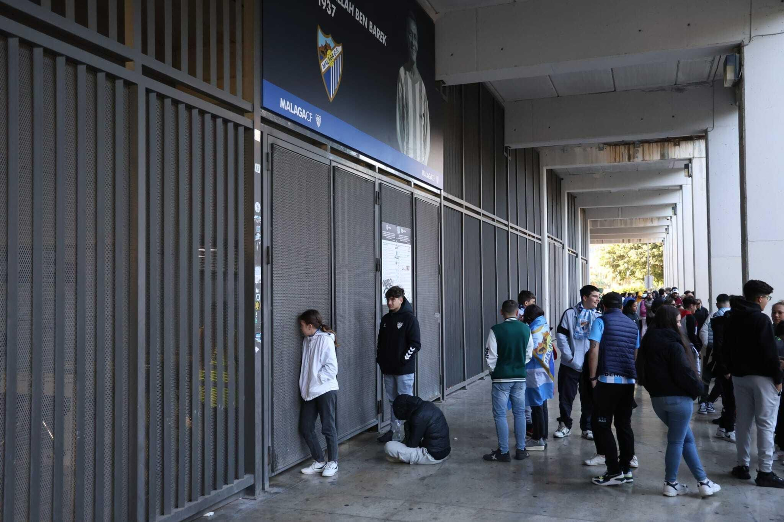 Búscate en las fotos del entrenamiento del Málaga abierto a la afición