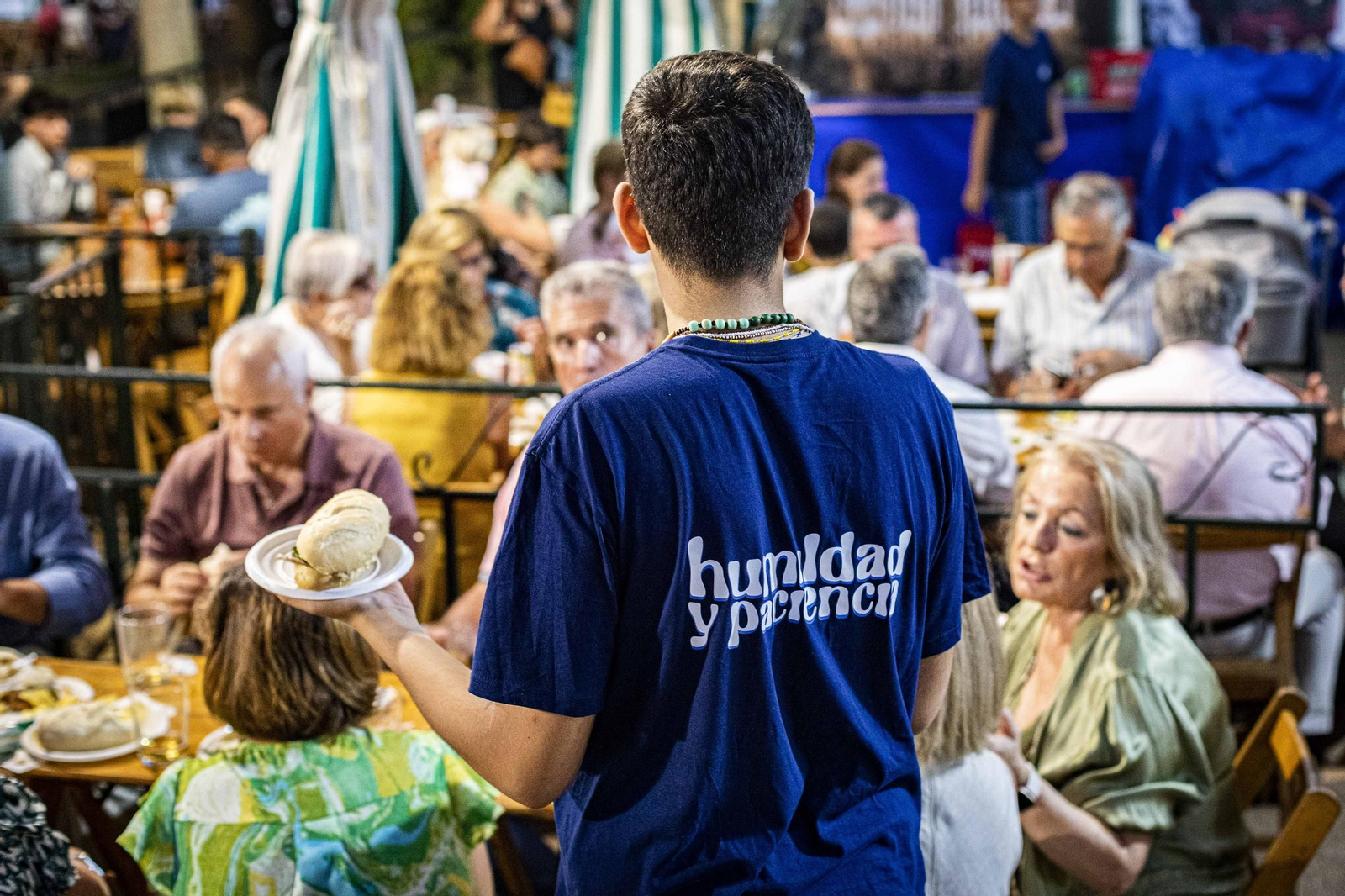 Búscate en las imágenes del viernes de Feria en San Fernando