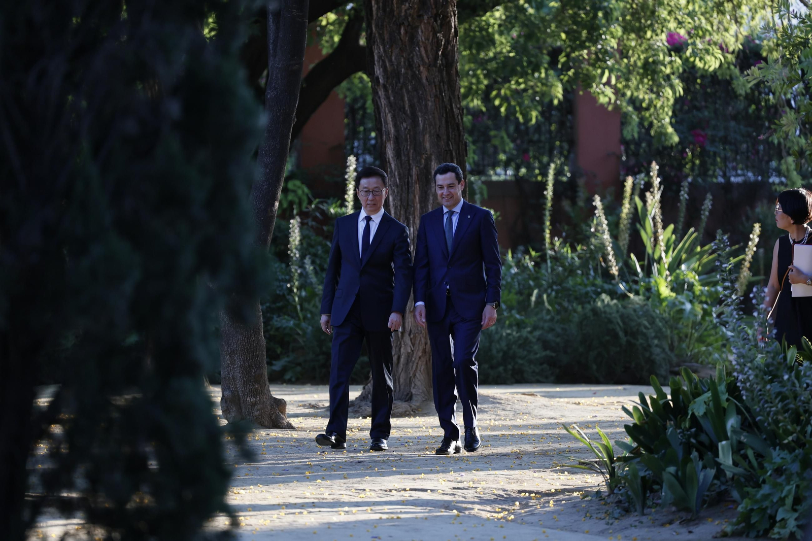 Las mejores fotos de la visita del vicepresidente chino Han Zheng a Sevilla para reunirse con Juanma Moreno
